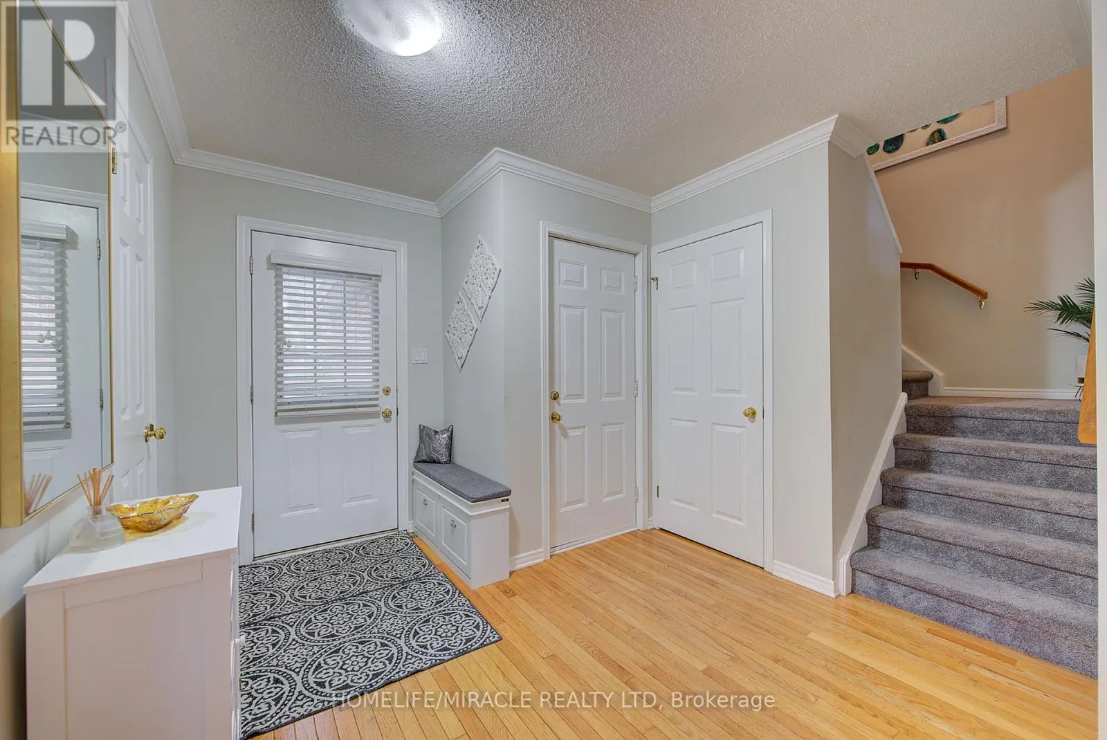 1 - 505 PROUDFOOT LANE