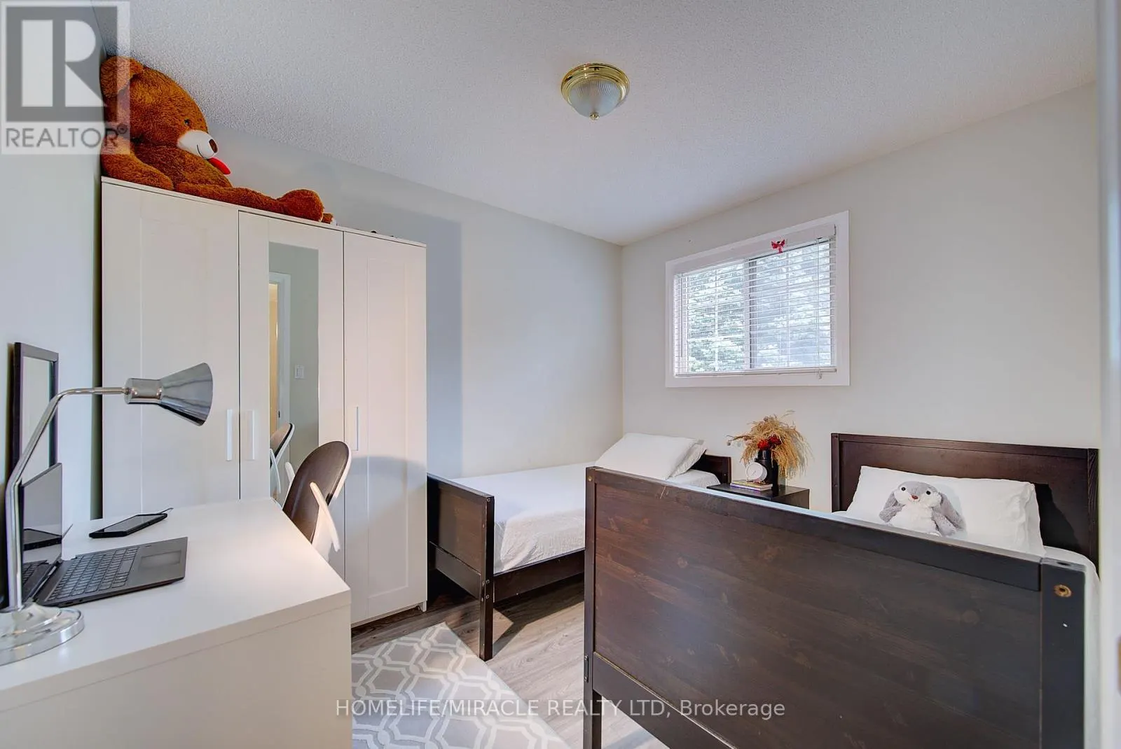 1 - 505 PROUDFOOT LANE