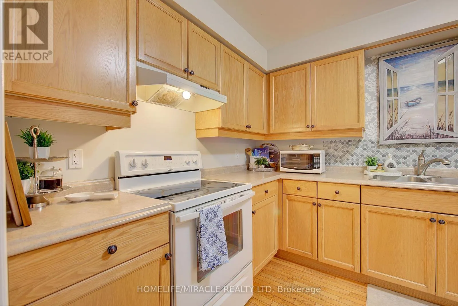 1 - 505 PROUDFOOT LANE