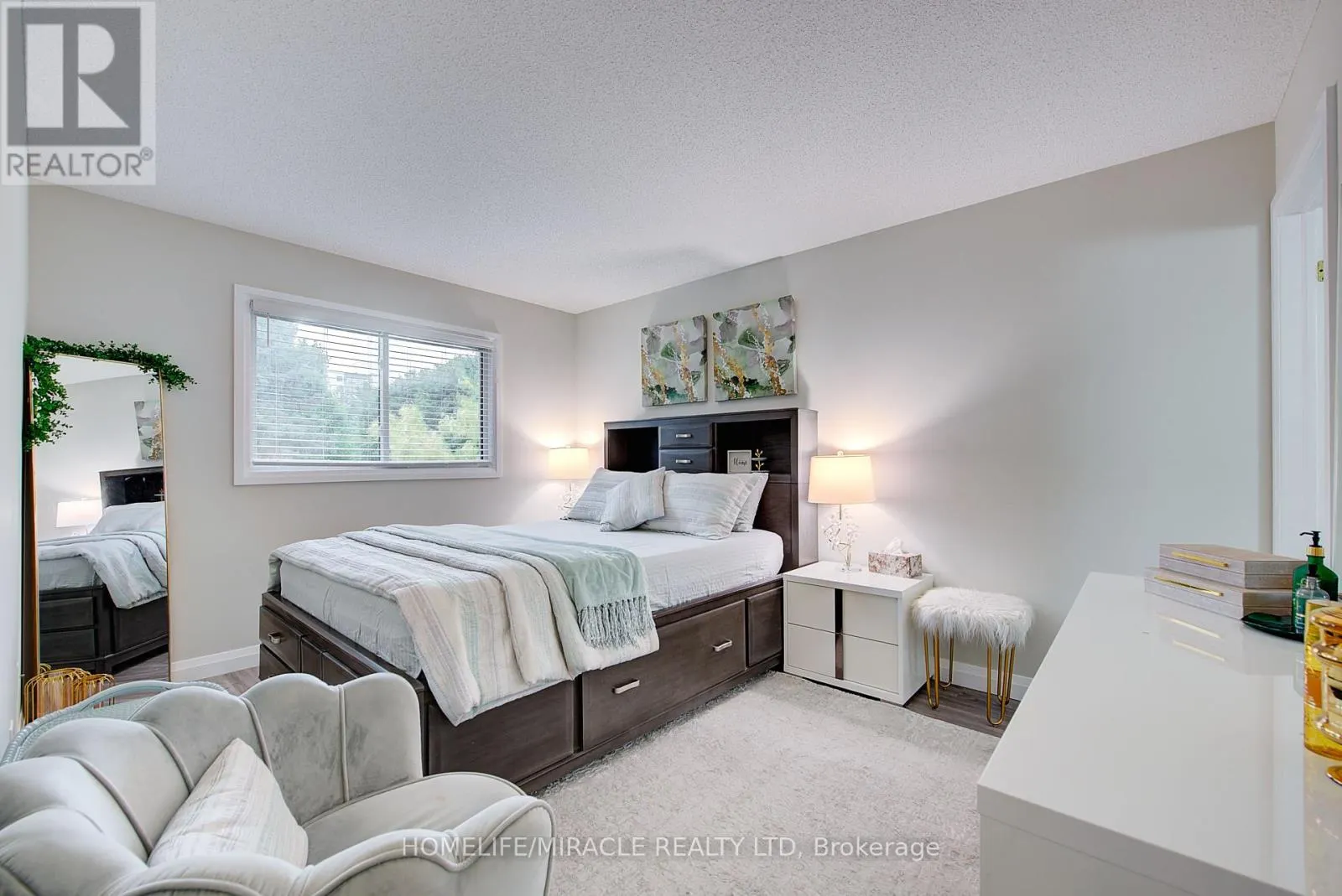 1 - 505 PROUDFOOT LANE