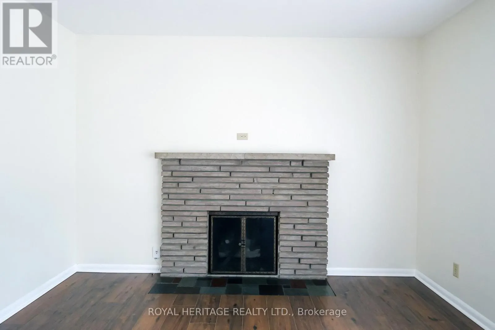 40 ROSEWOOD AVENUE