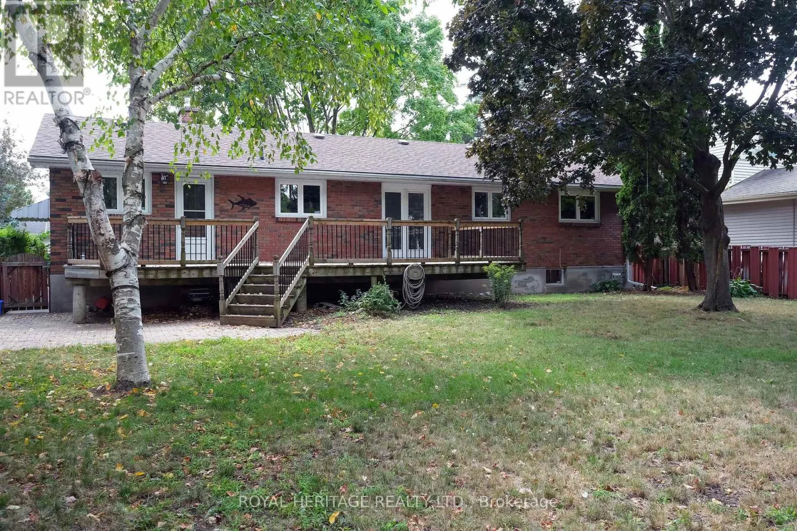 40 ROSEWOOD AVENUE