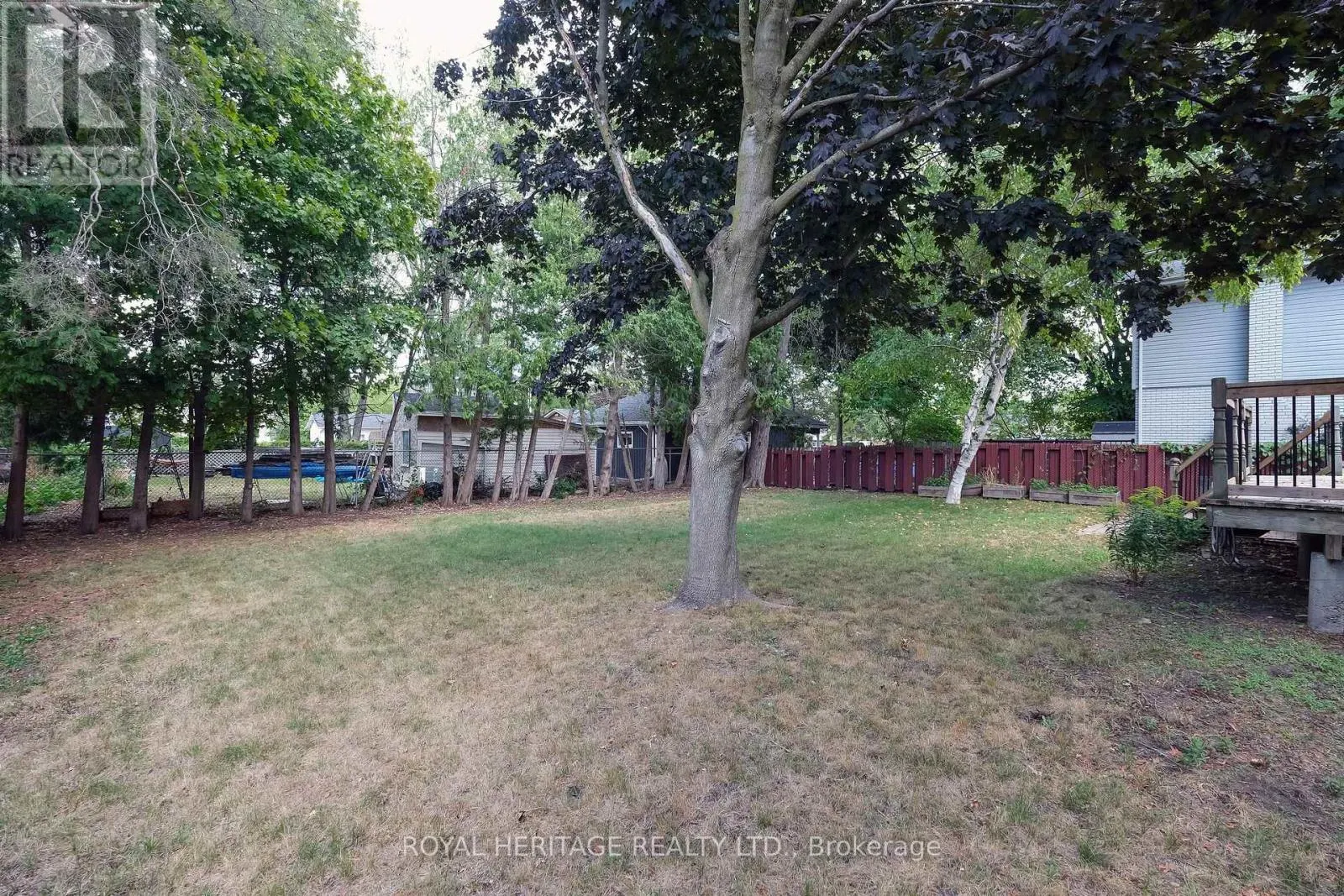 40 ROSEWOOD AVENUE