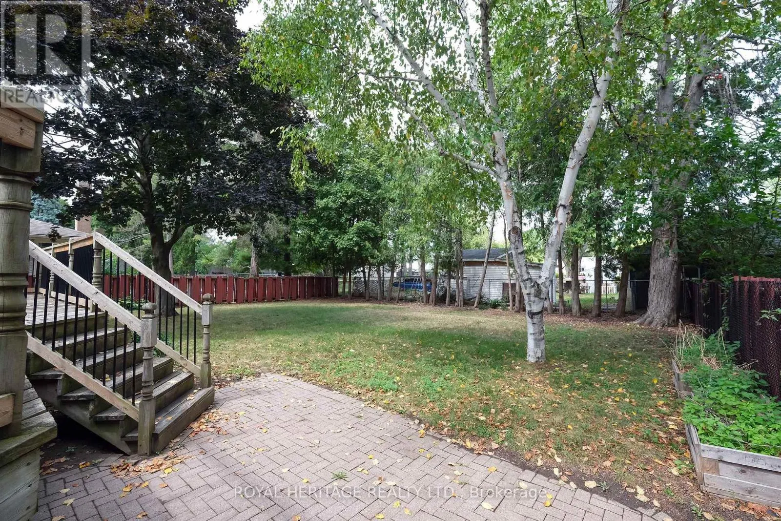 40 ROSEWOOD AVENUE