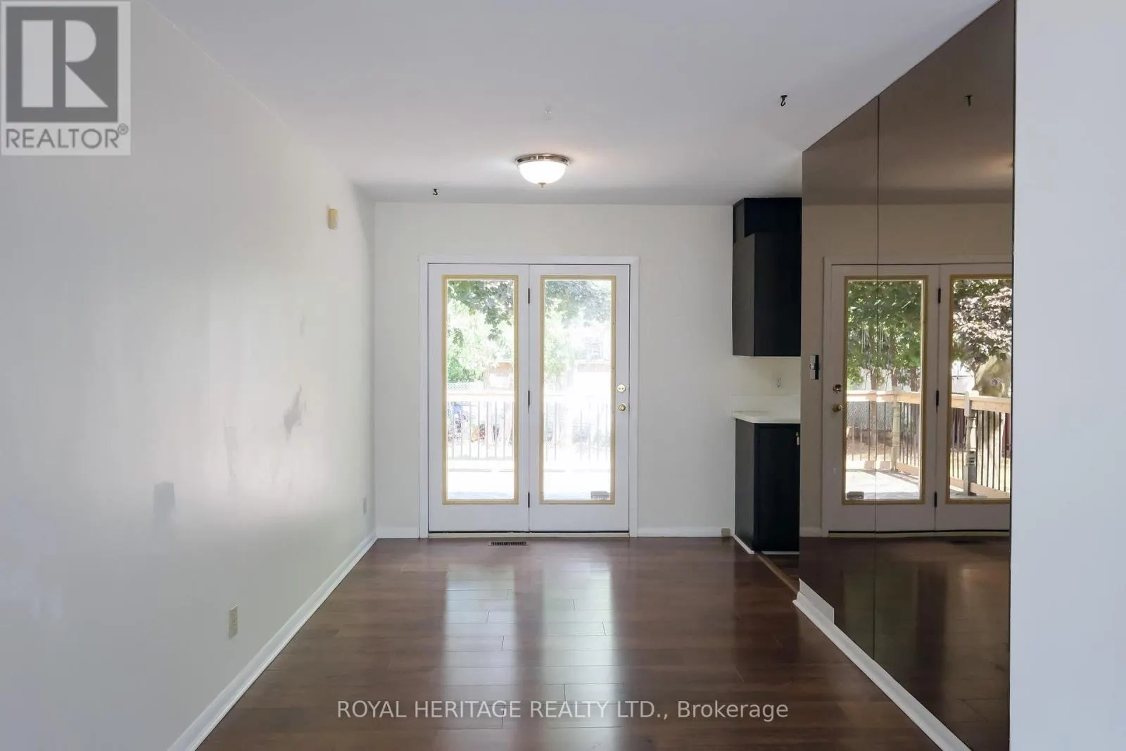 40 ROSEWOOD AVENUE
