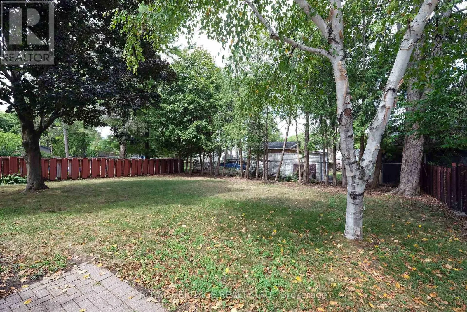 40 ROSEWOOD AVENUE