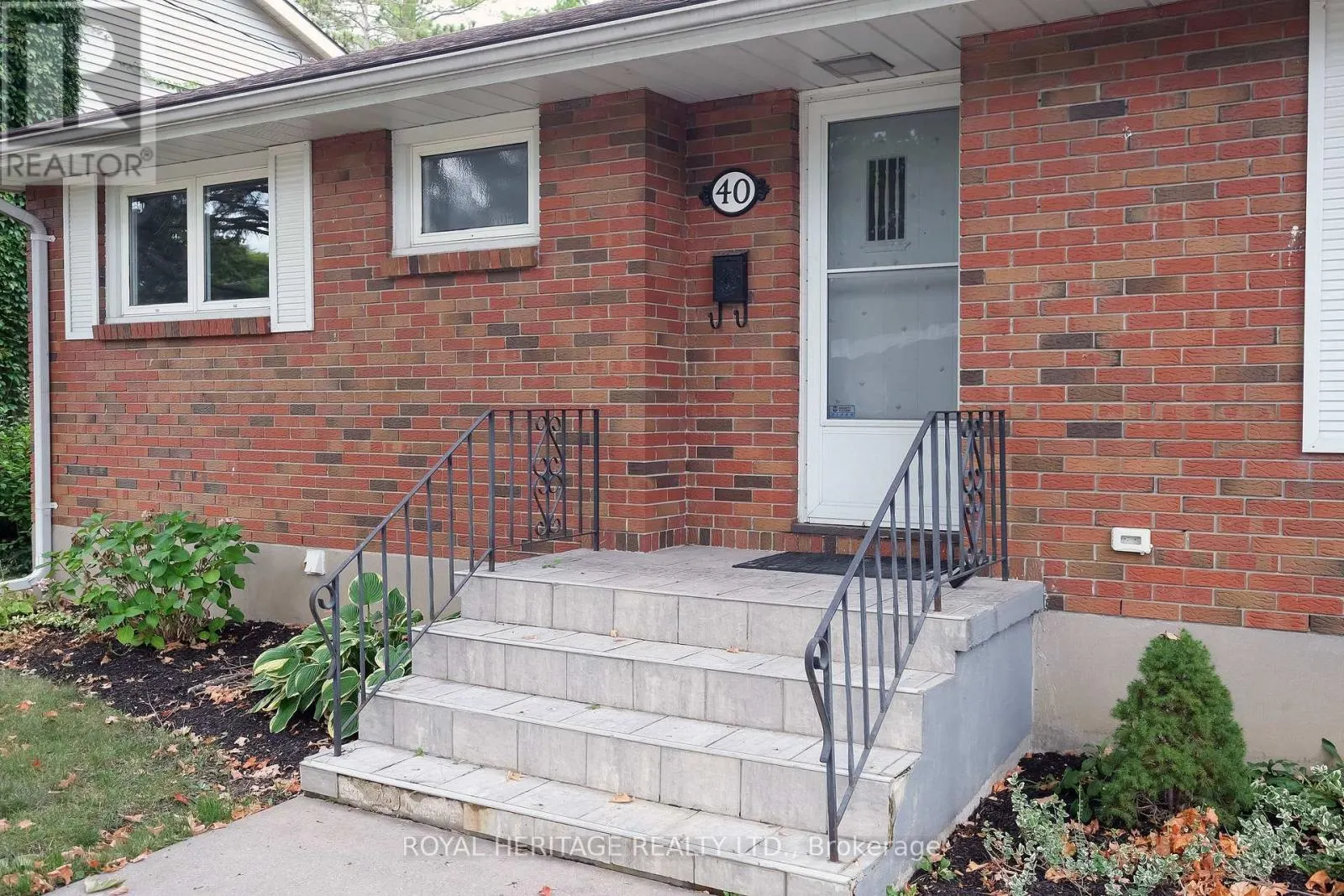 40 ROSEWOOD AVENUE