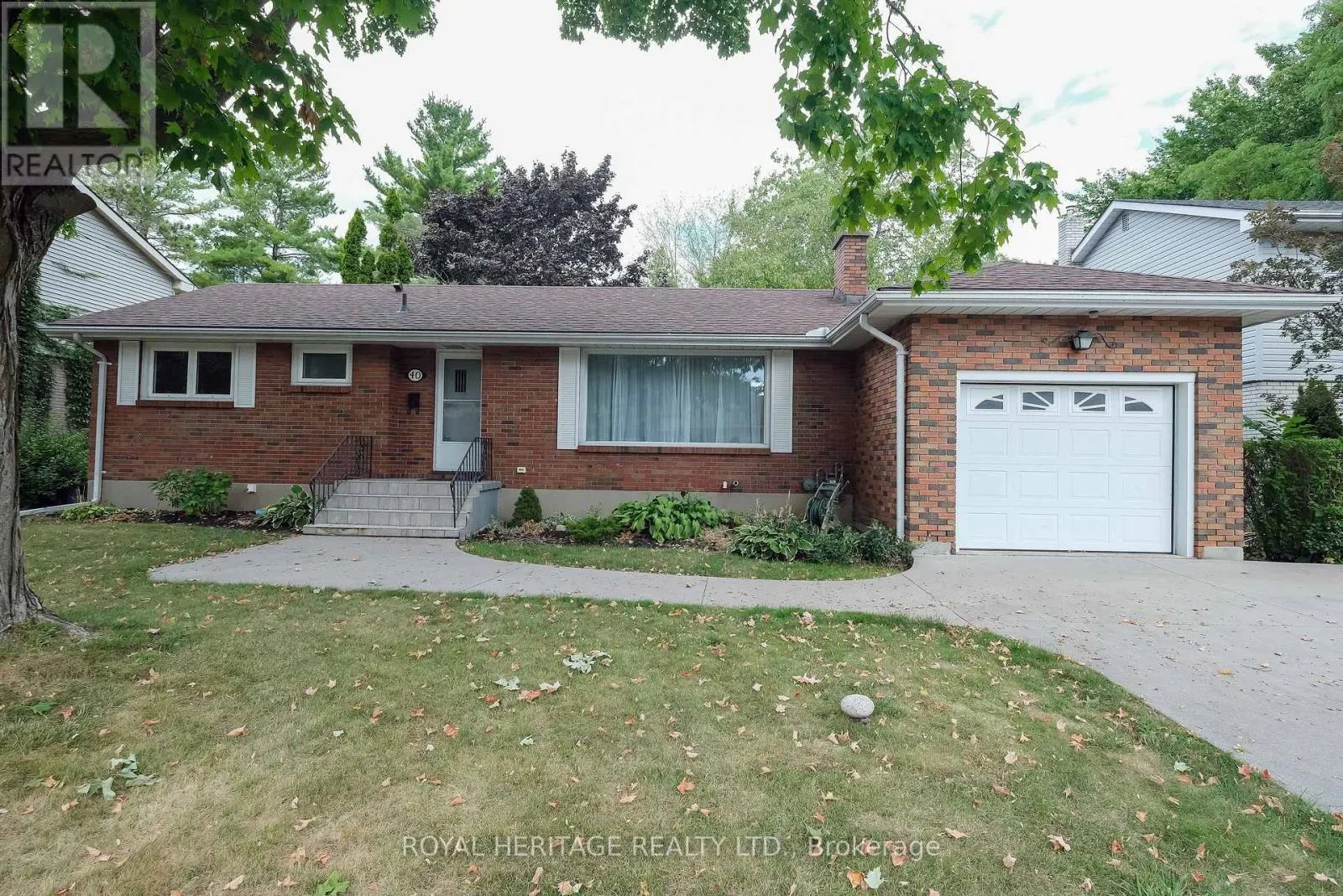 40 ROSEWOOD AVENUE