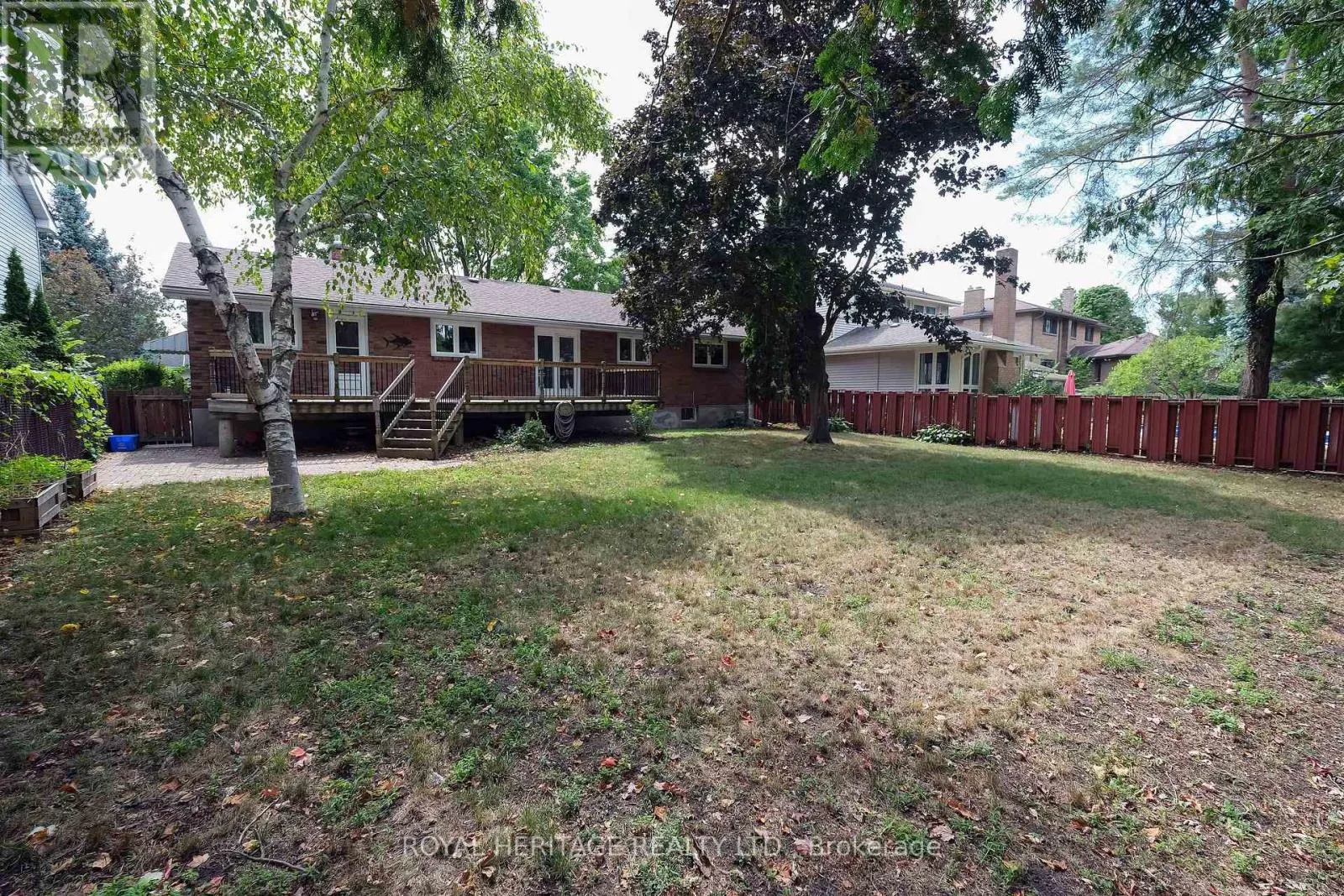 40 ROSEWOOD AVENUE