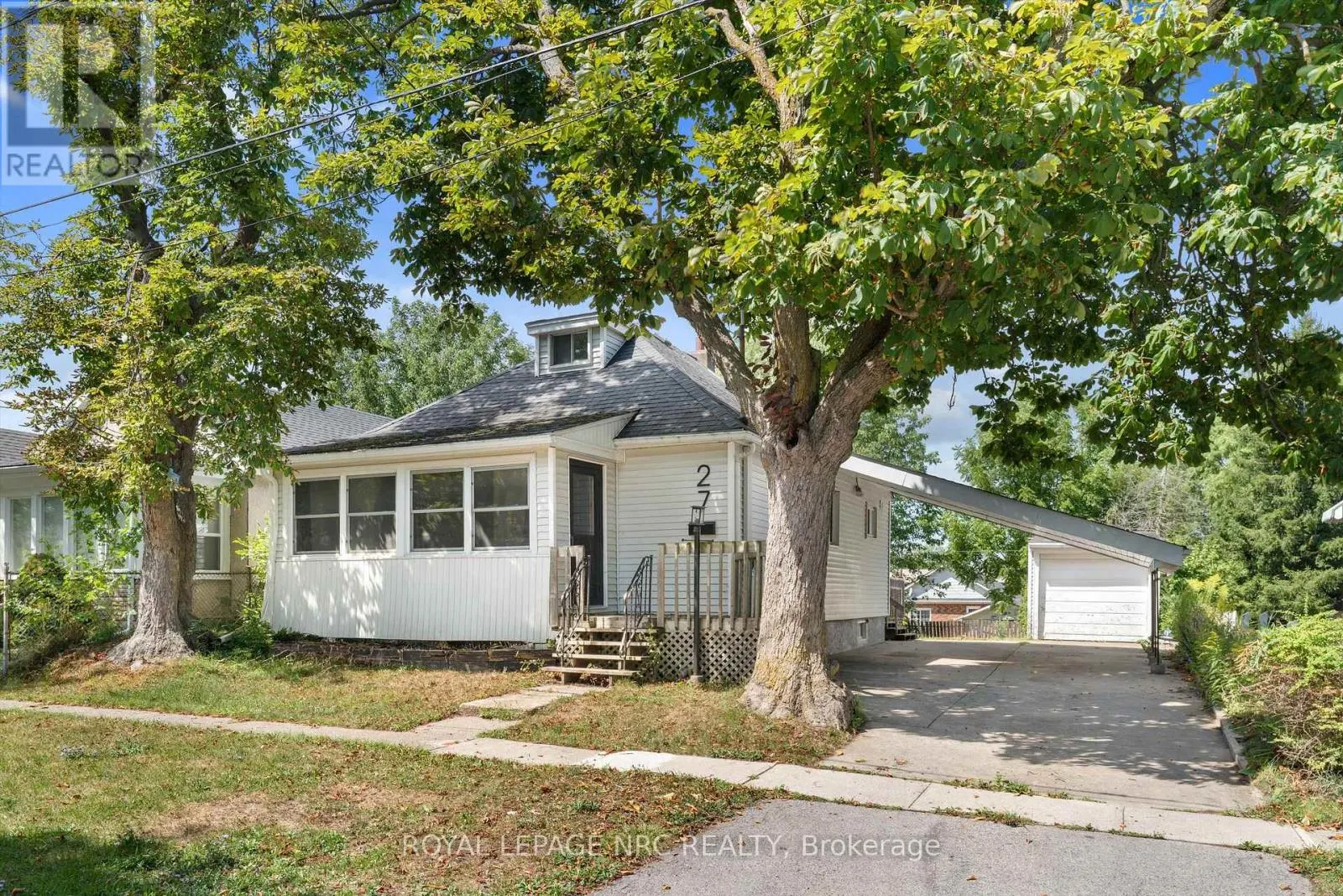 27 MAPLECREST AVENUE