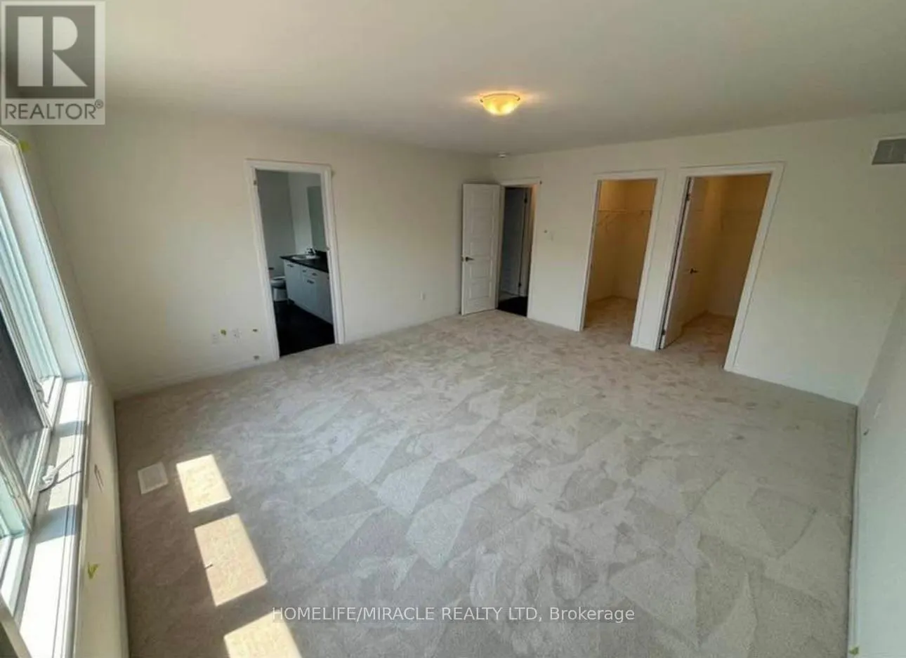 36 PORT CRESCENT