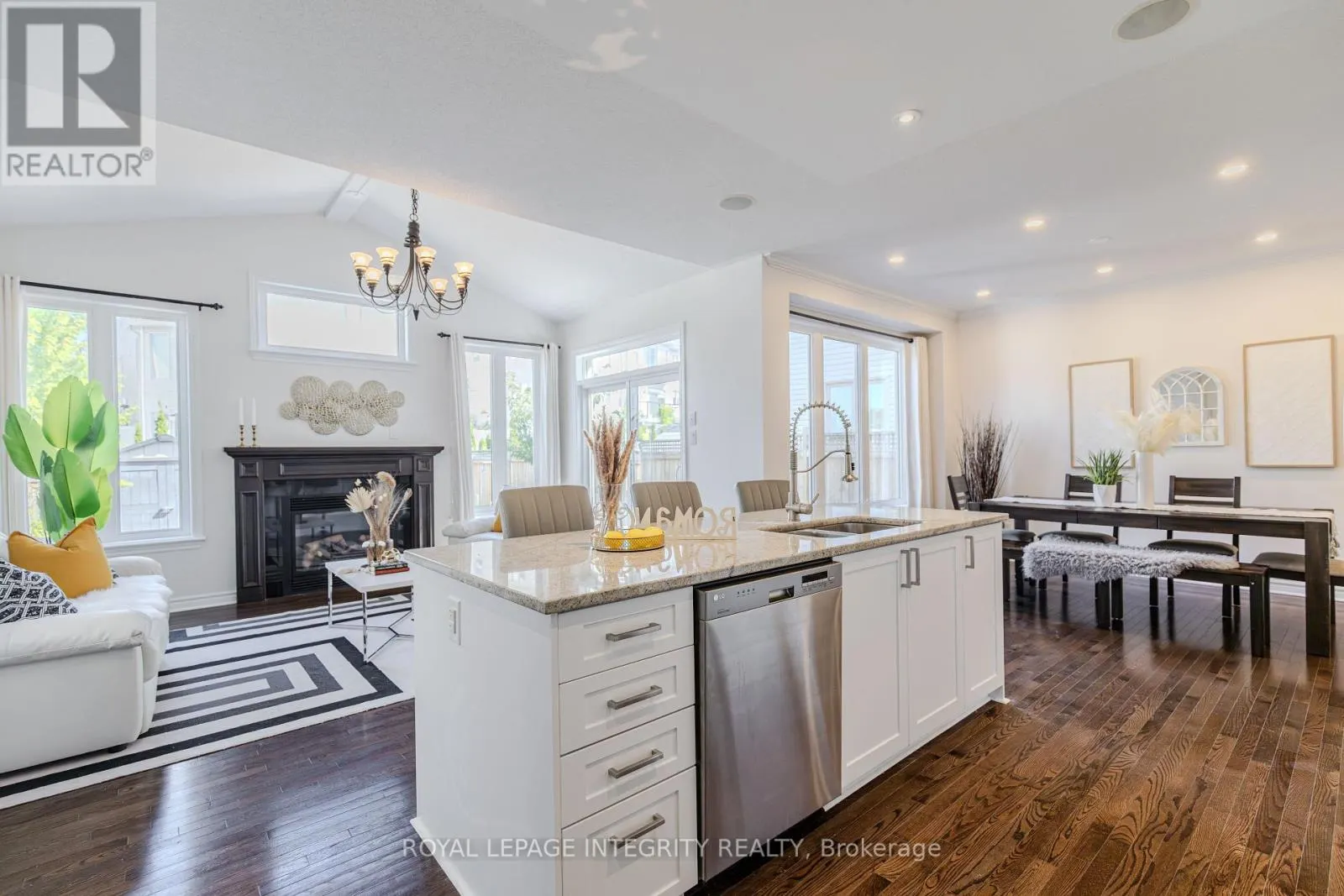 218 KEYROCK DRIVE