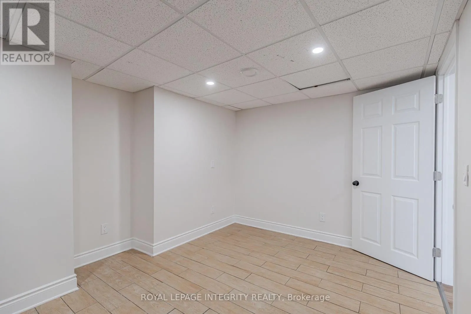 218 KEYROCK DRIVE