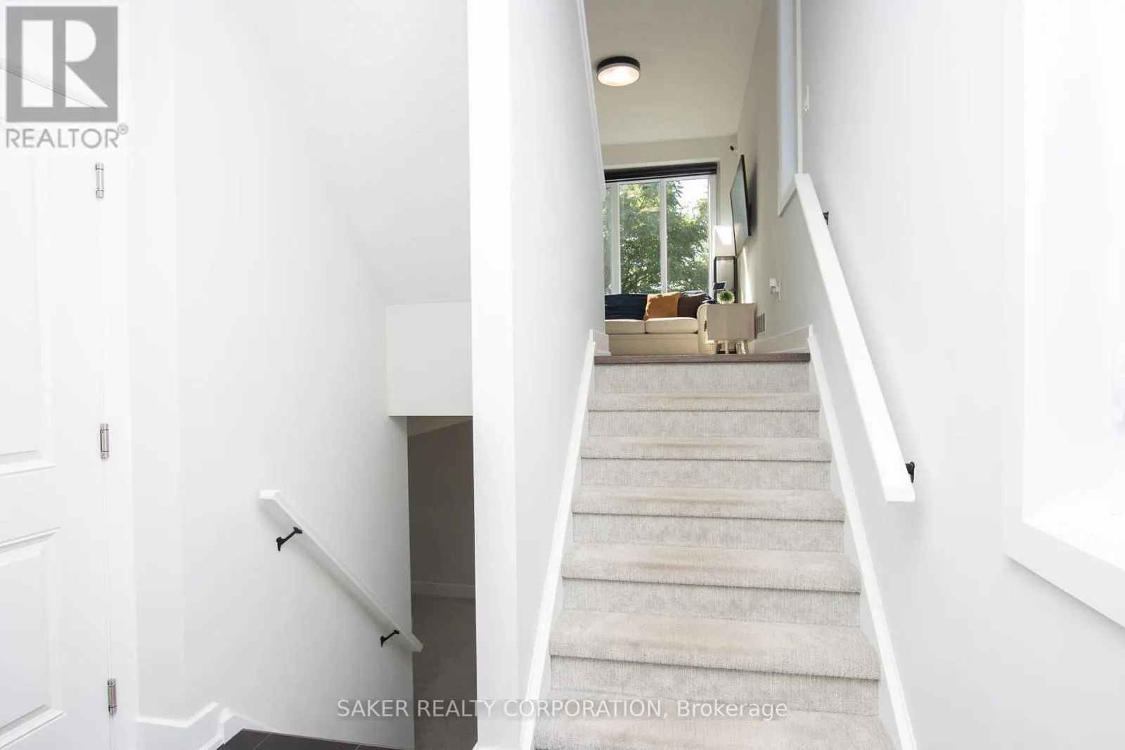 30 - 601 LIONS PARK DRIVE, #30