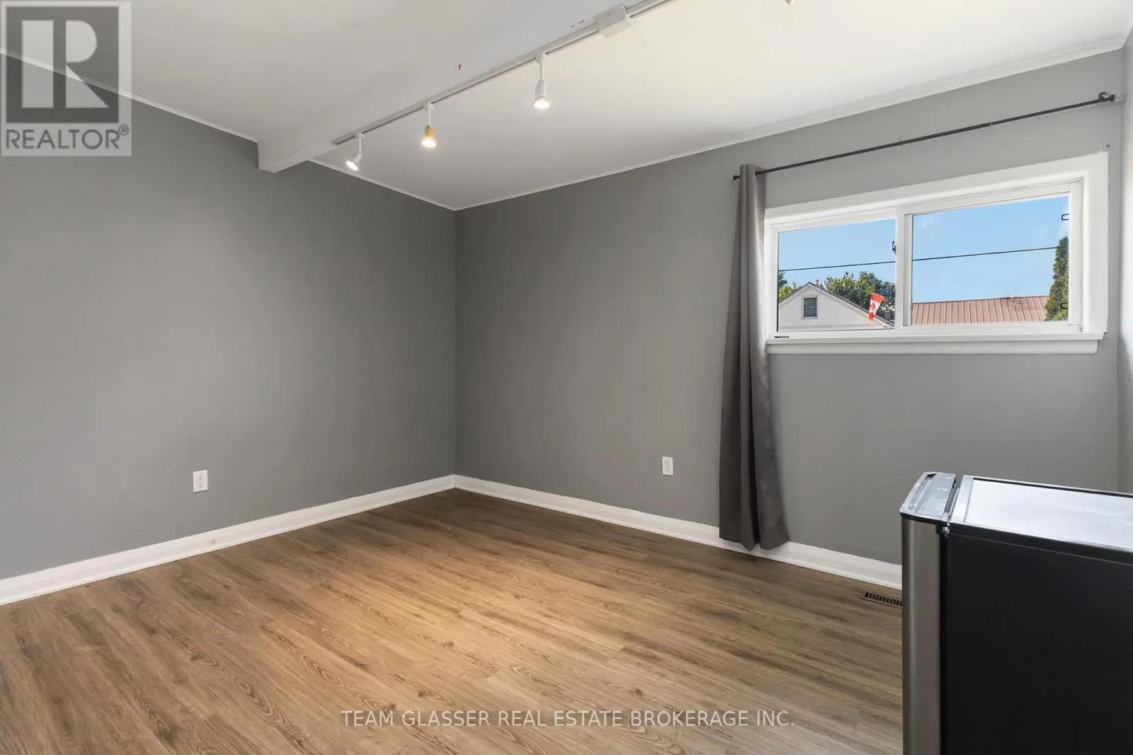 11241 IMPERIAL ROAD