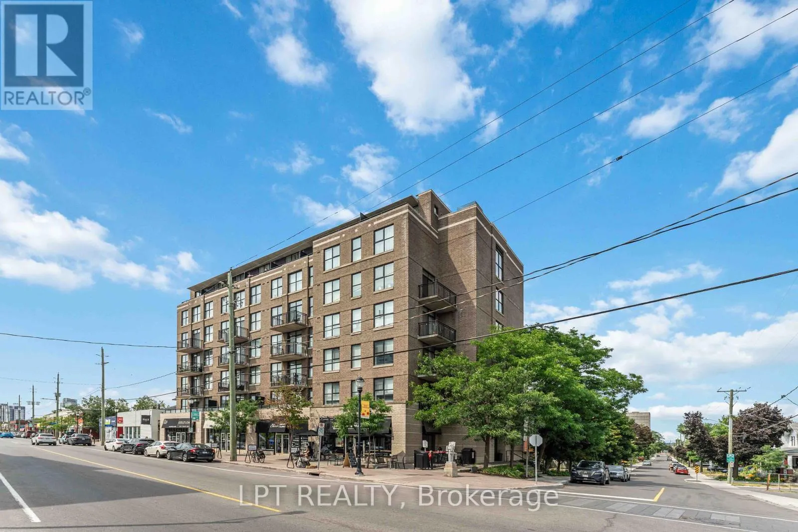 206 - 150 CAROLINE AVENUE