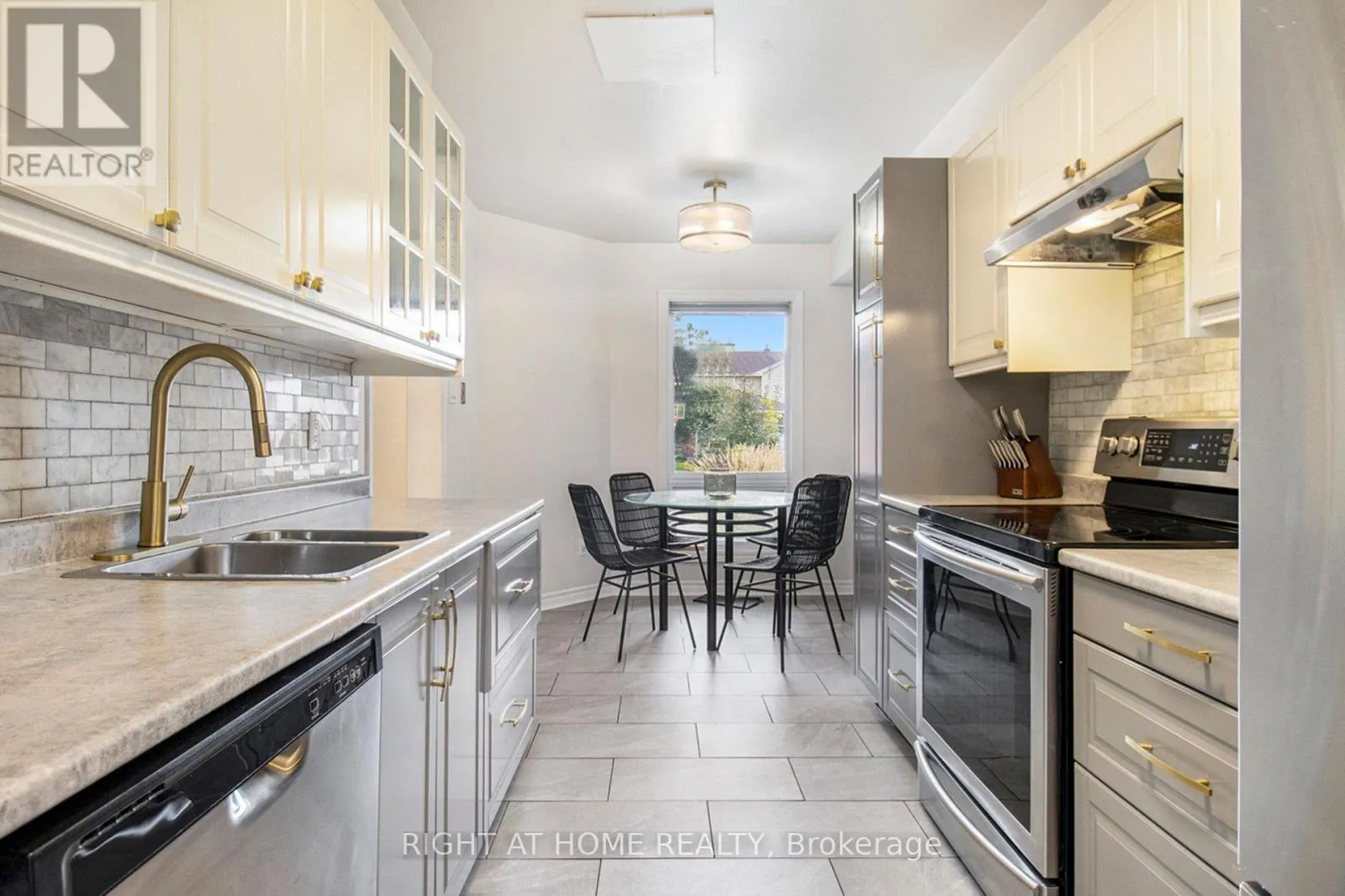 168 HUNTERSFIELD DRIVE