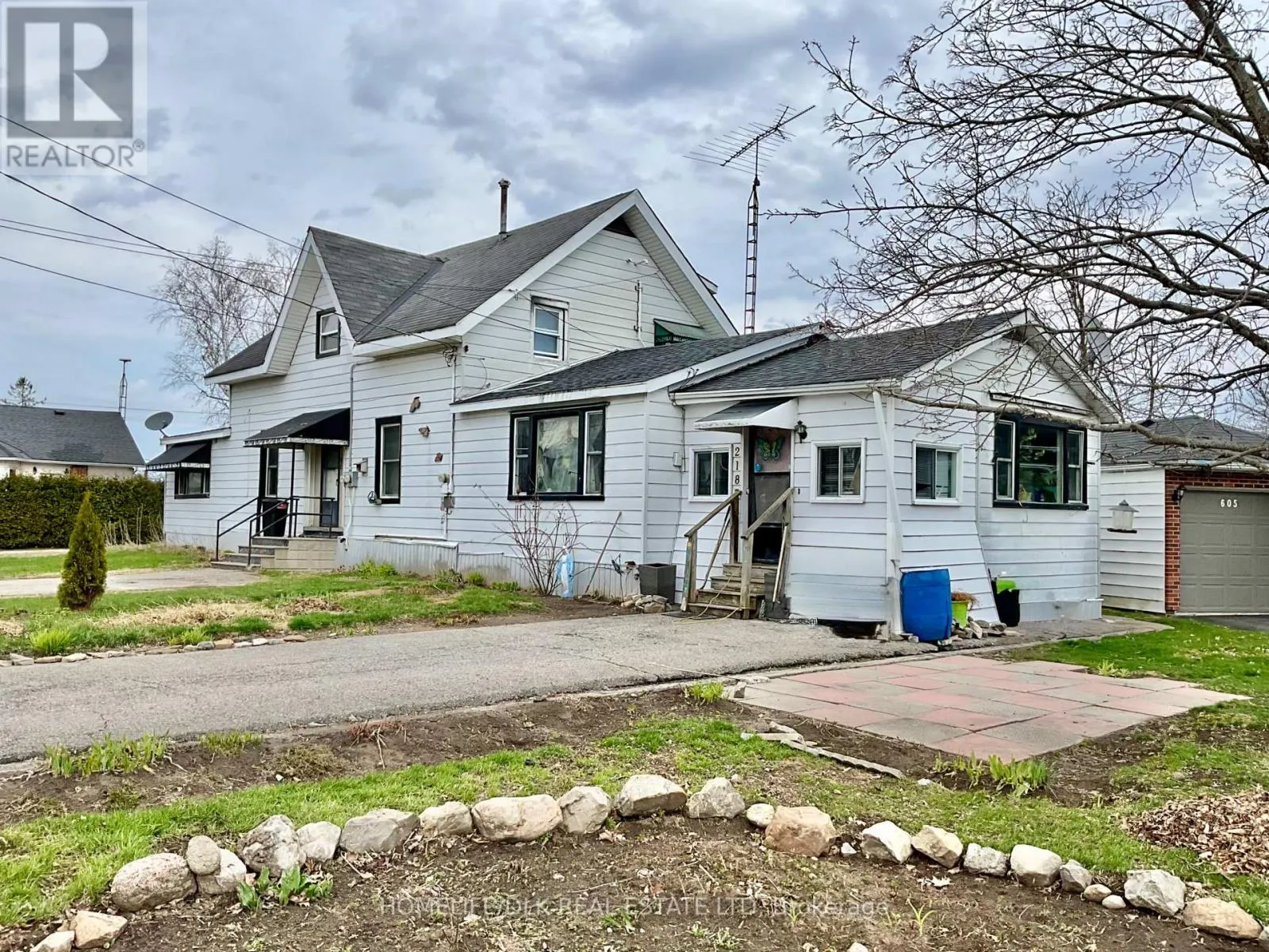 706 BENSON STREET