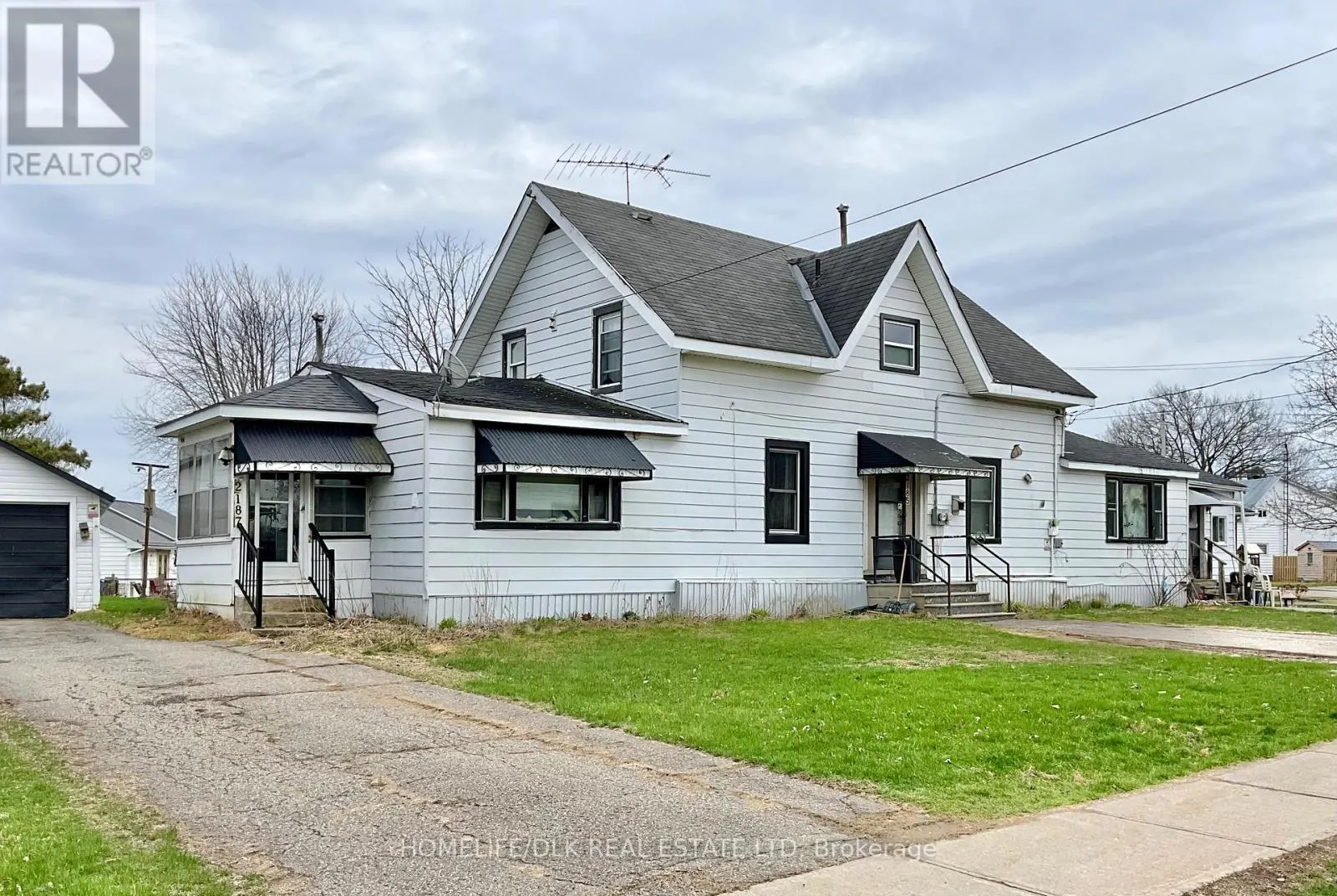 706 BENSON STREET