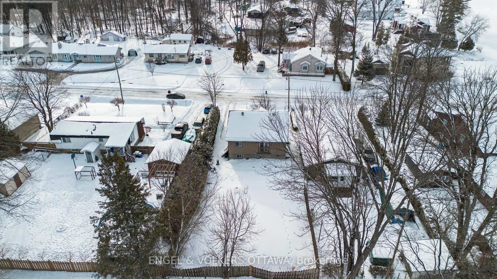 1095 MORIN ROAD