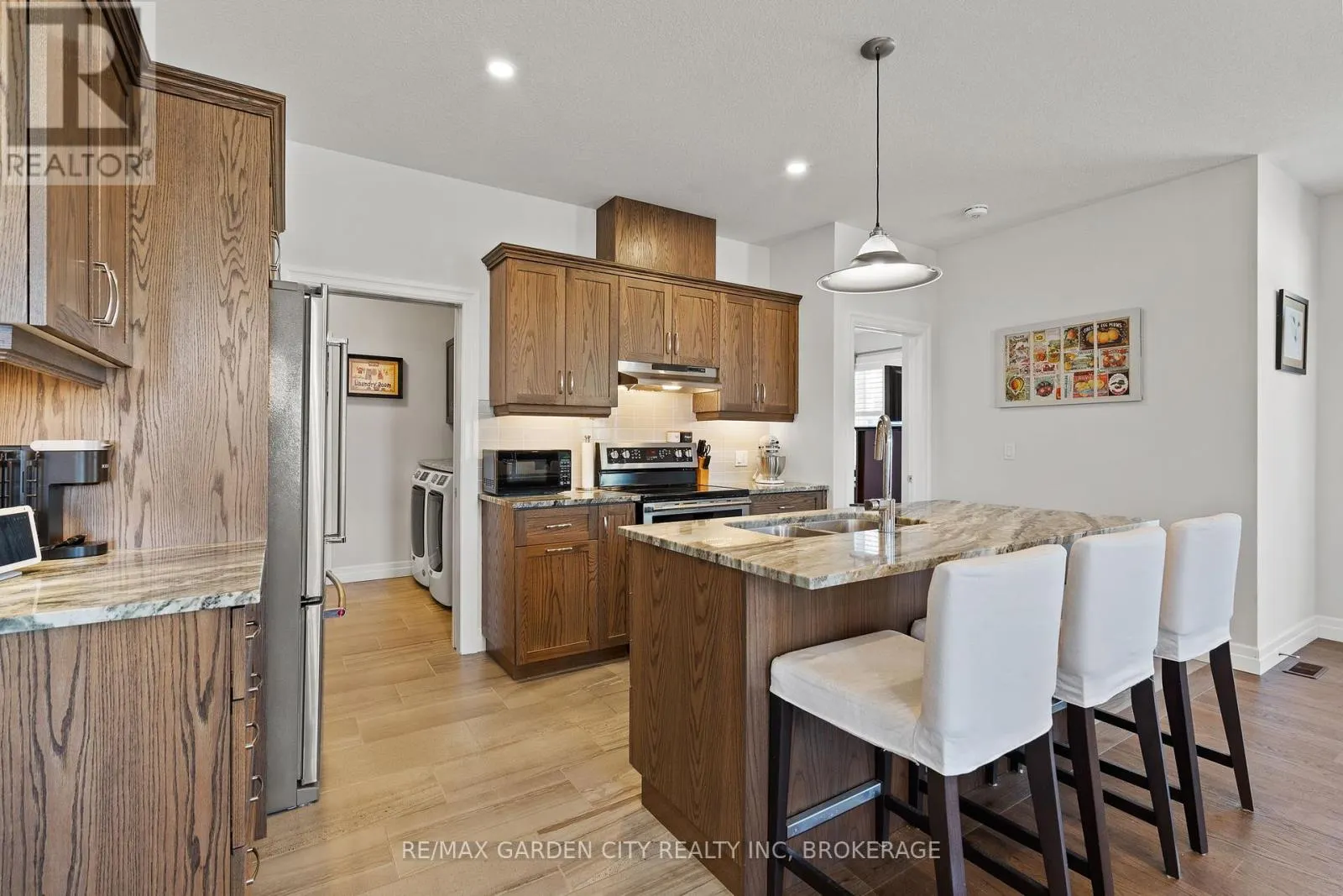 54 BORDEN TRAIL