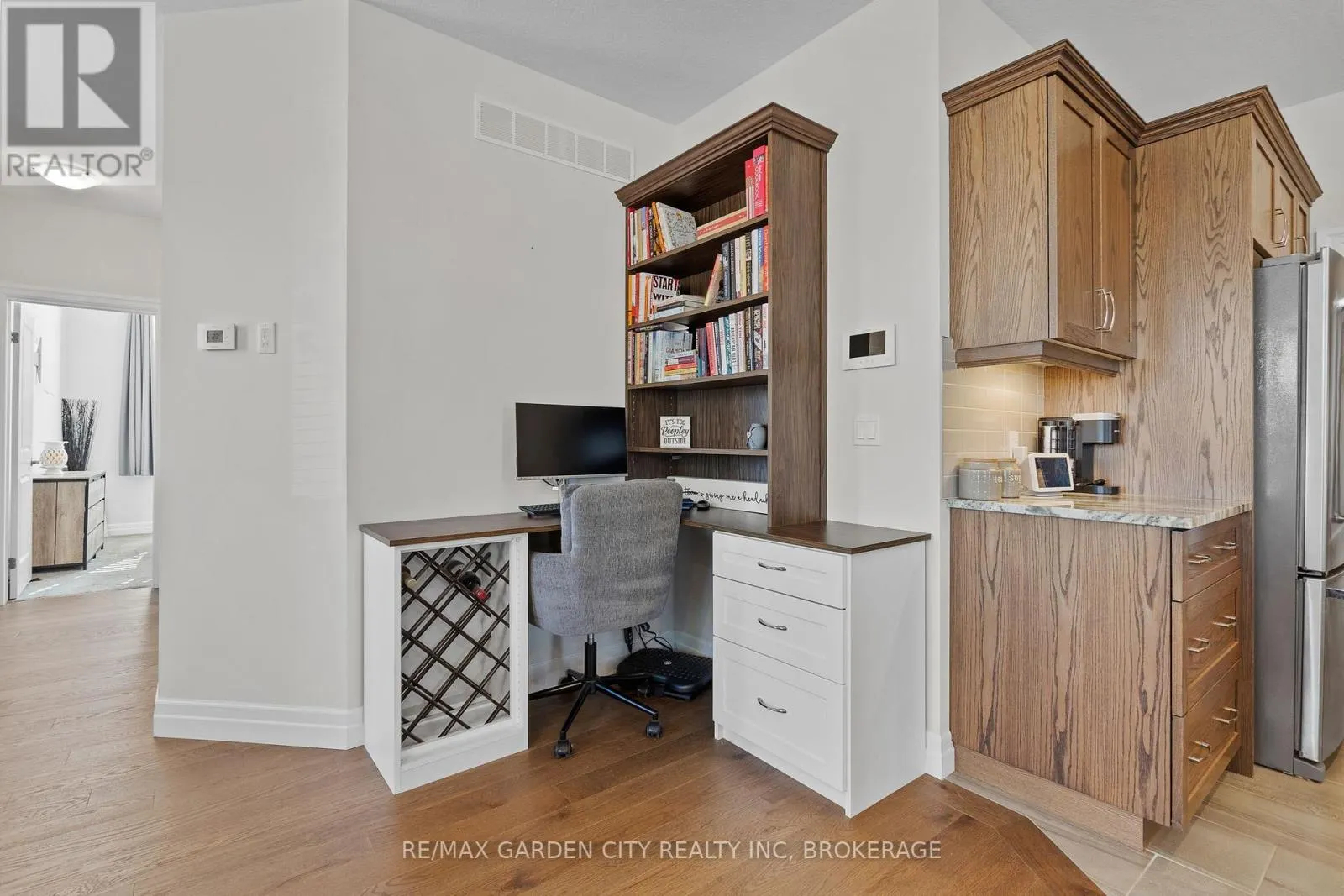 54 BORDEN TRAIL