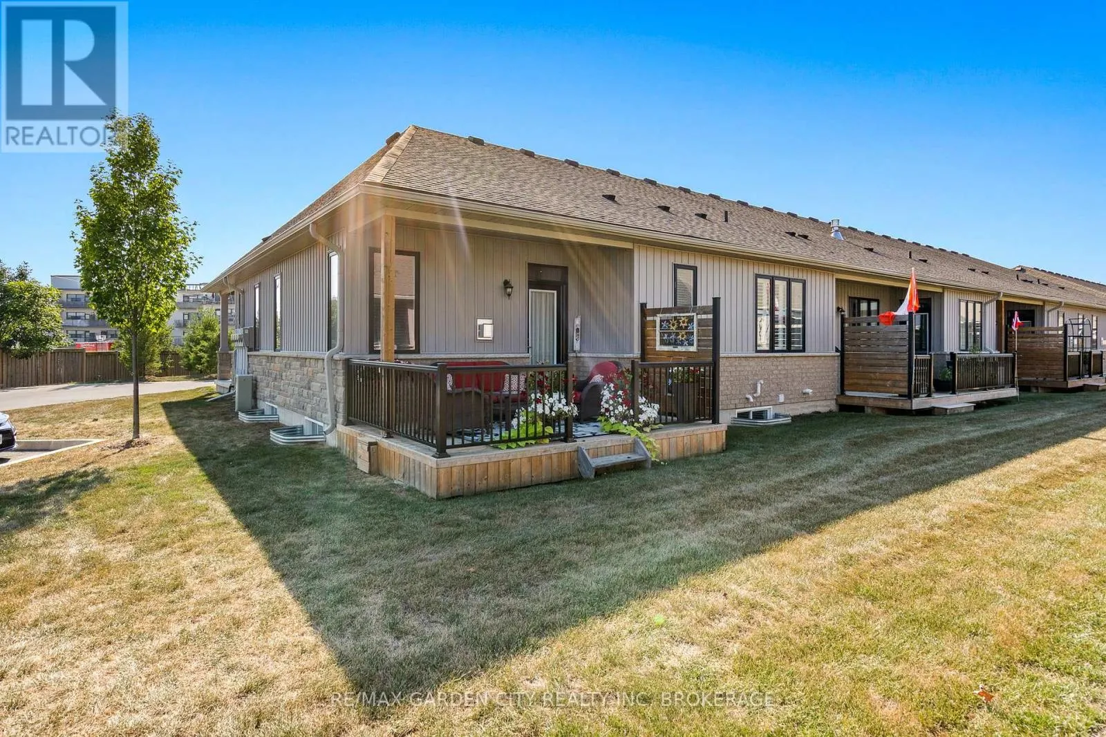 54 BORDEN TRAIL