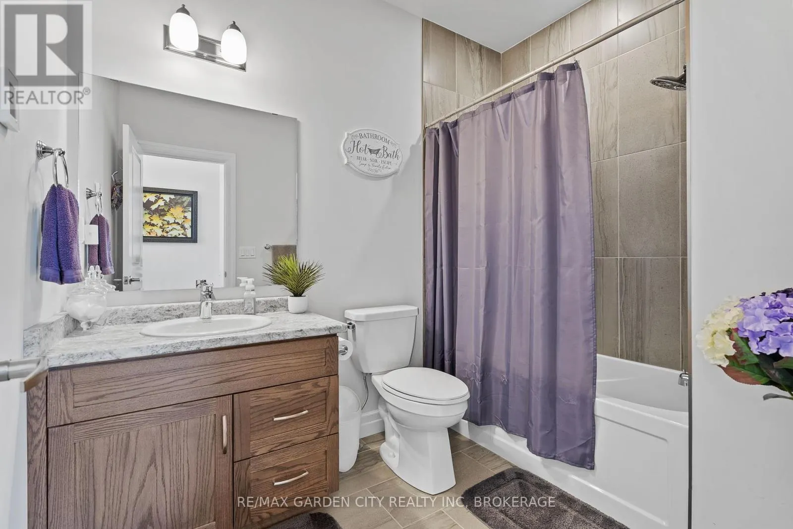 54 BORDEN TRAIL