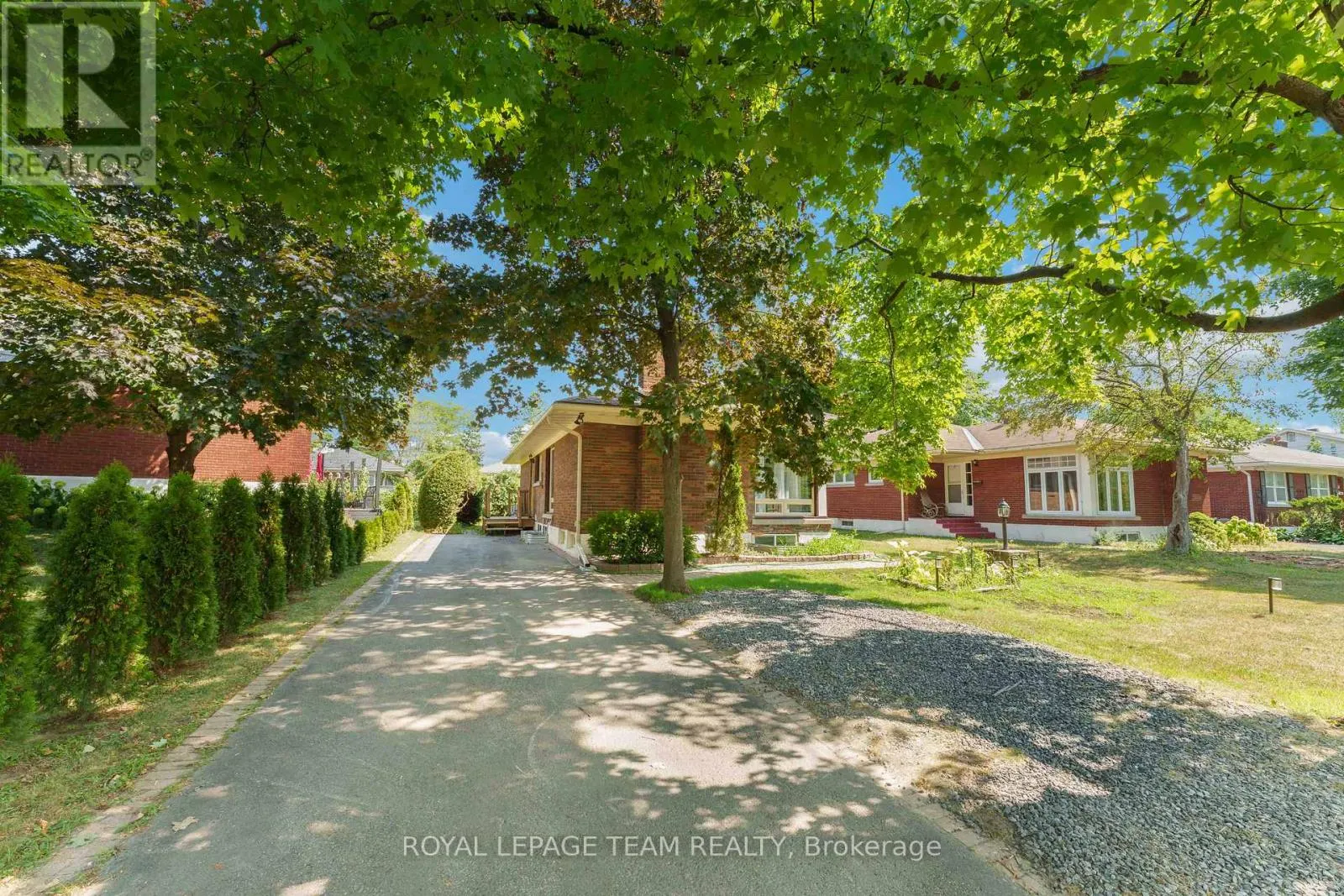 #2 - 1587 DEVON STREET