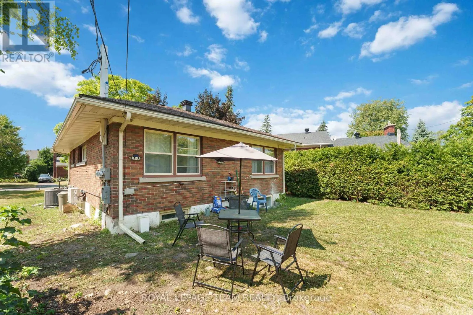 #2 - 1587 DEVON STREET