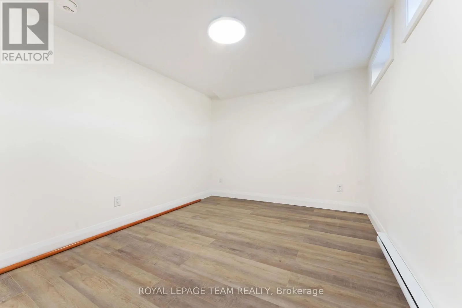 #2 - 1587 DEVON STREET