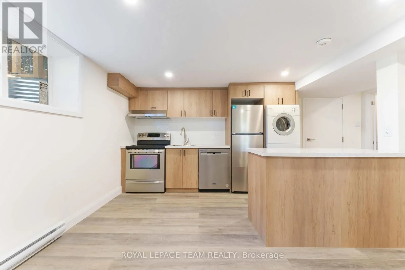 #2 - 1587 DEVON STREET