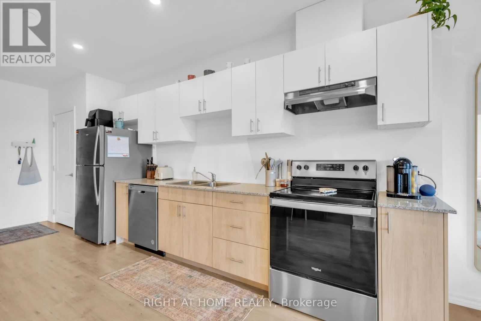 502C - 191 ELMIRA STREET S