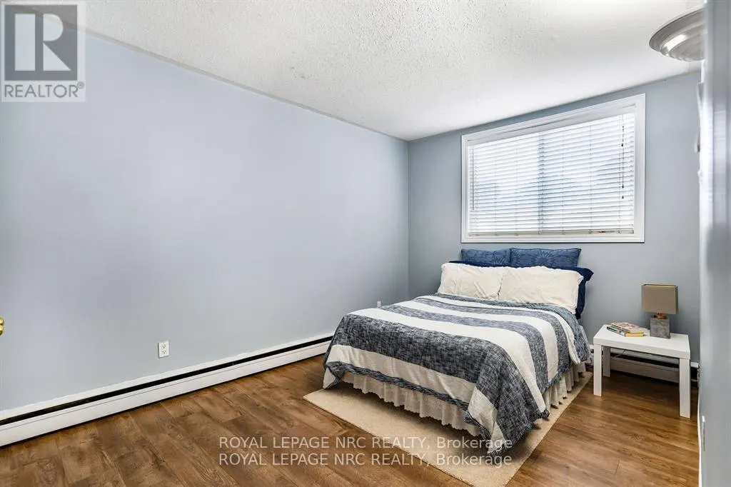 7 - 454 CARLTON STREET, #7
