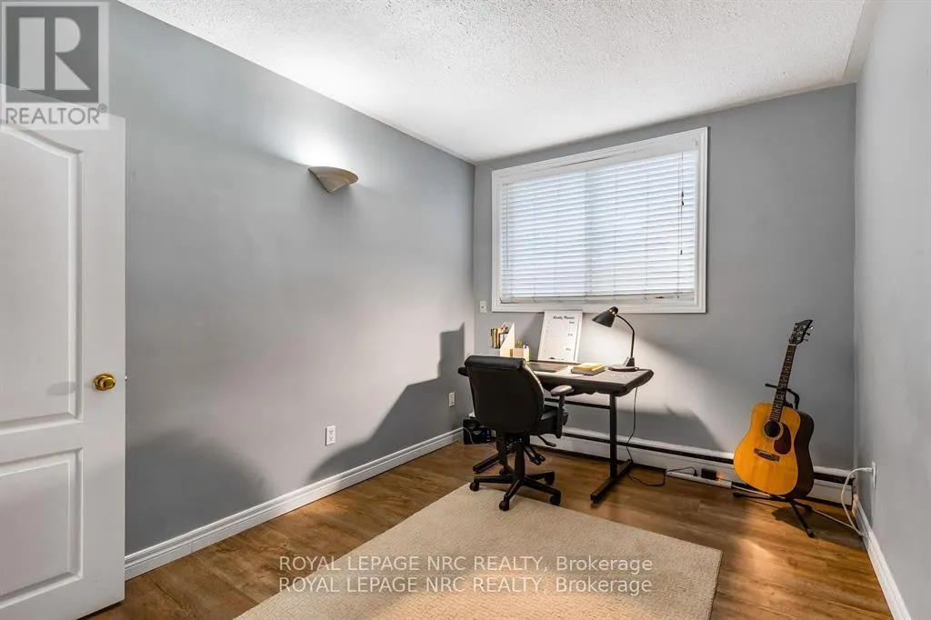 7 - 454 CARLTON STREET, #7