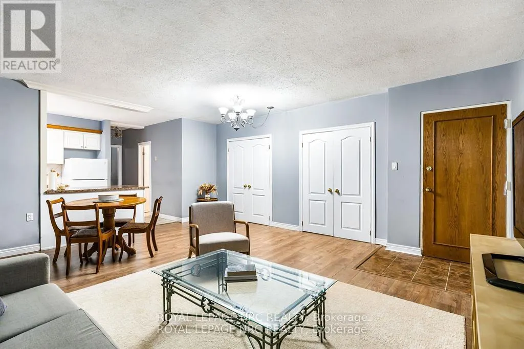 7 - 454 CARLTON STREET, #7
