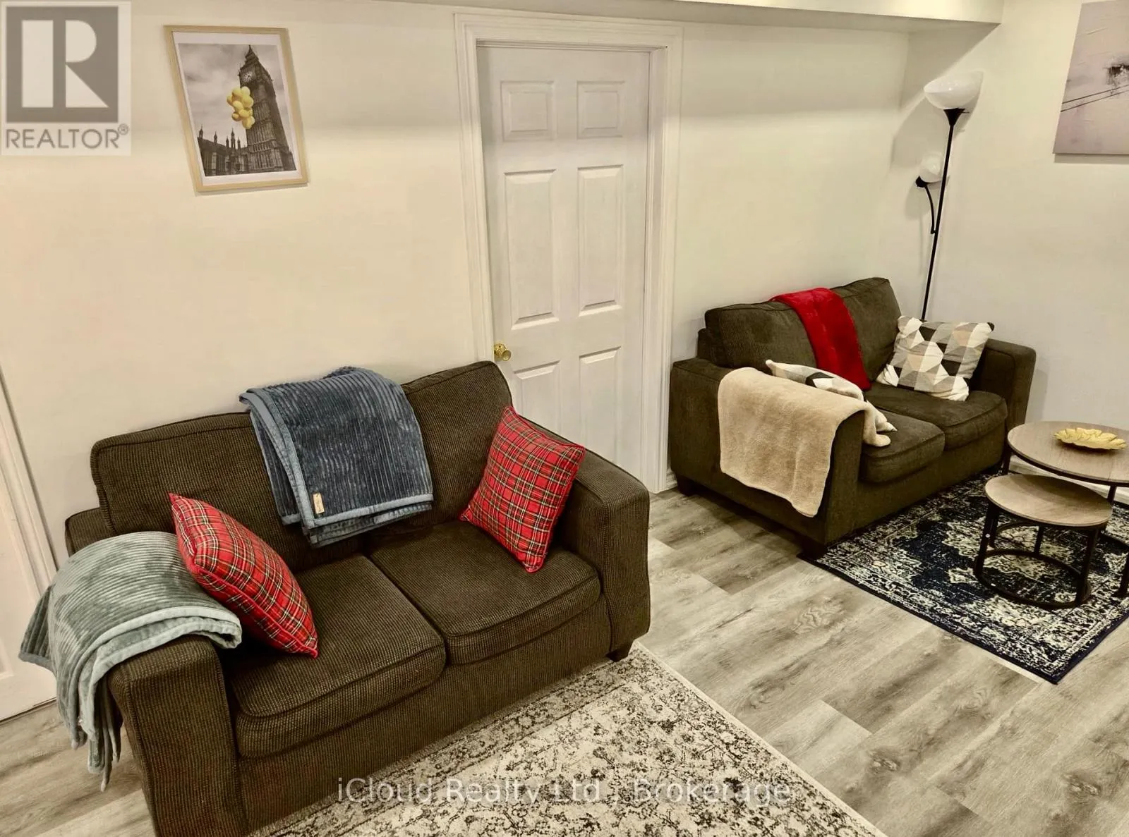 APARTMENT 1, ROOM 1 AND 2 - 2586 FOXMEADOW ROAD N
