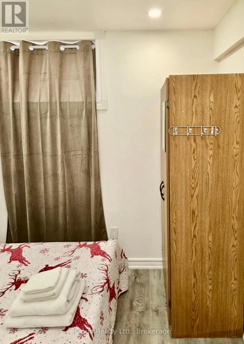 APARTMENT 1, ROOM 1 AND 2 - 2586 FOXMEADOW ROAD N