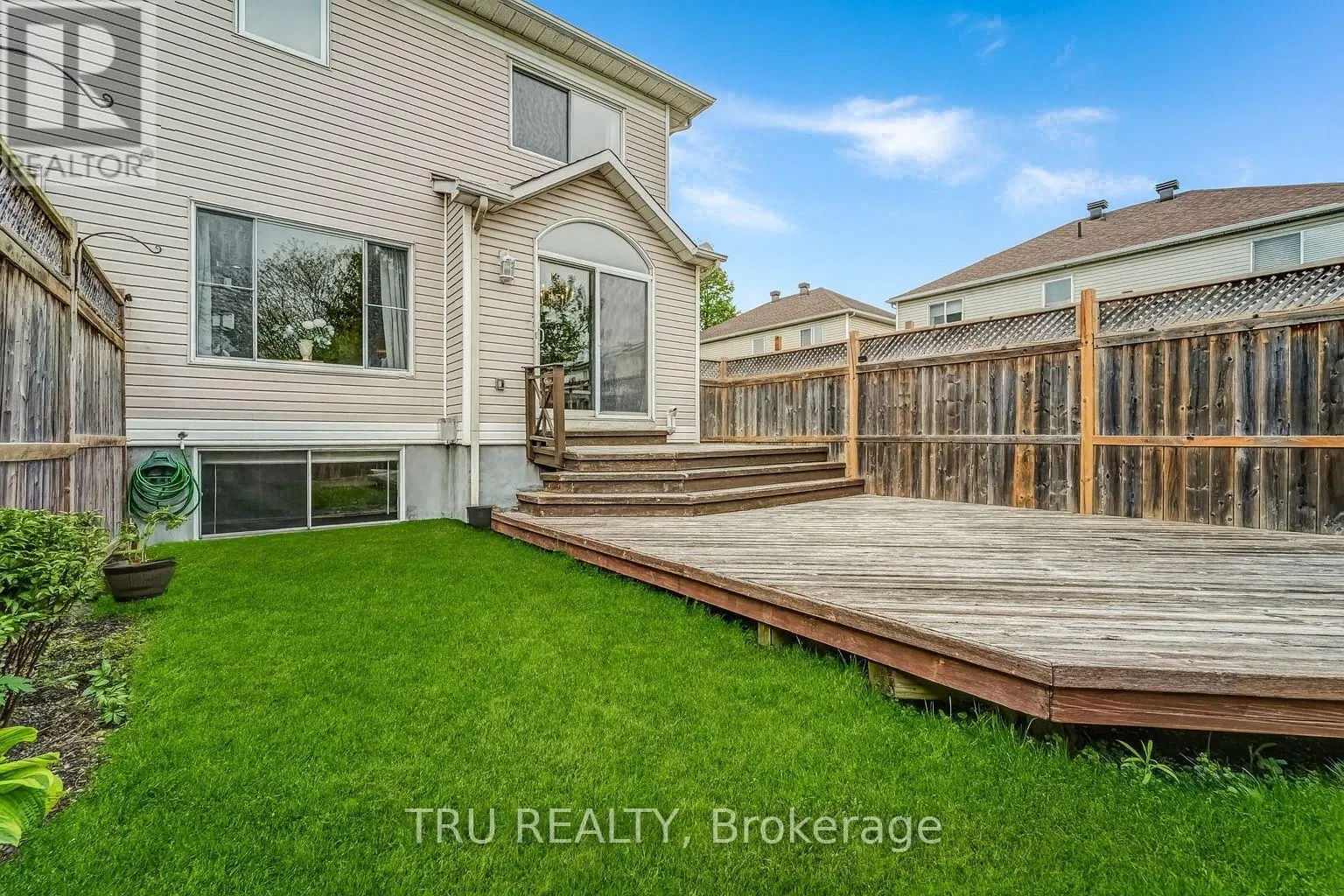 102 SOUTHPOINTE AVENUE
