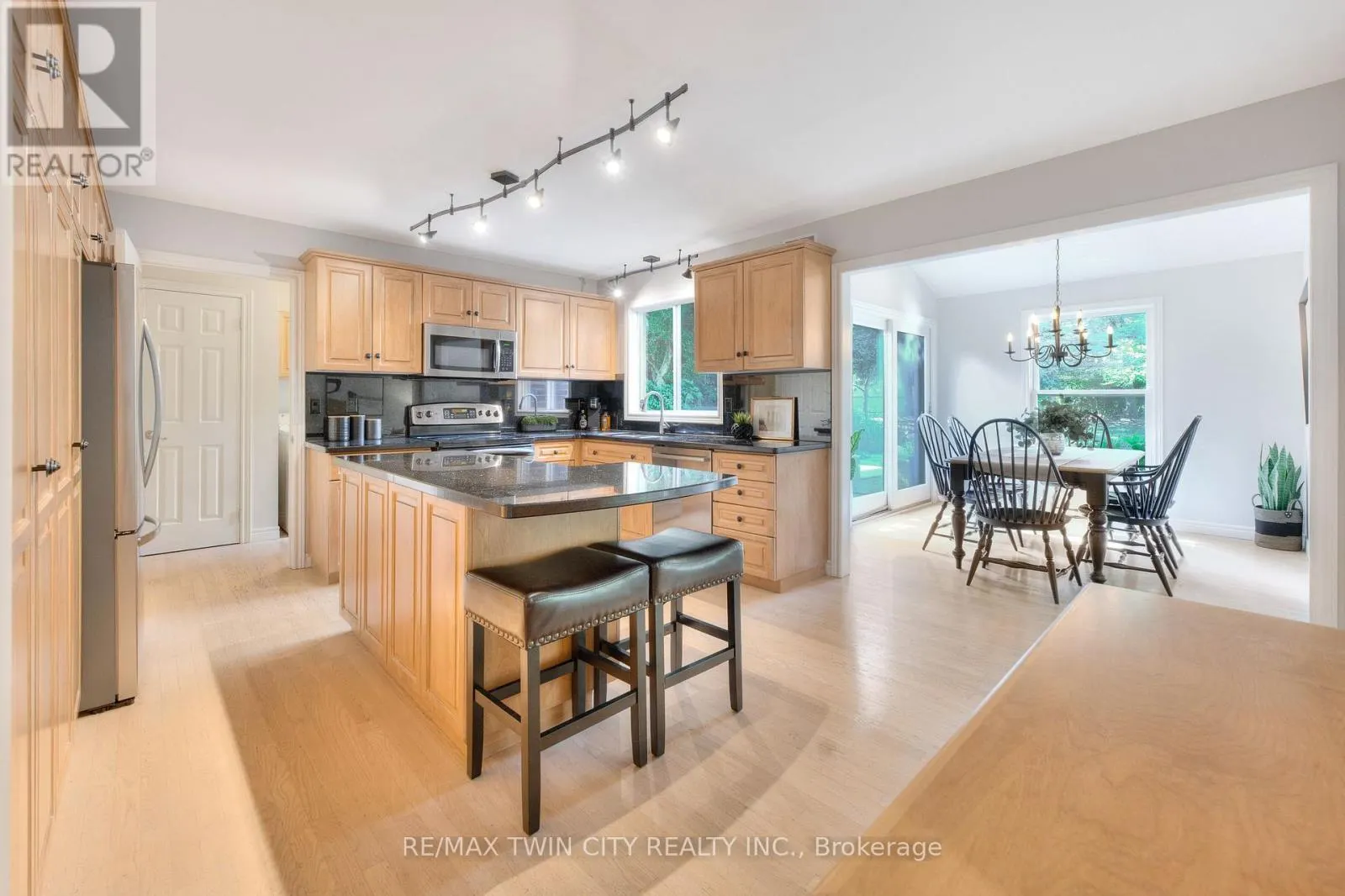 19 HUNTINGWOOD COURT