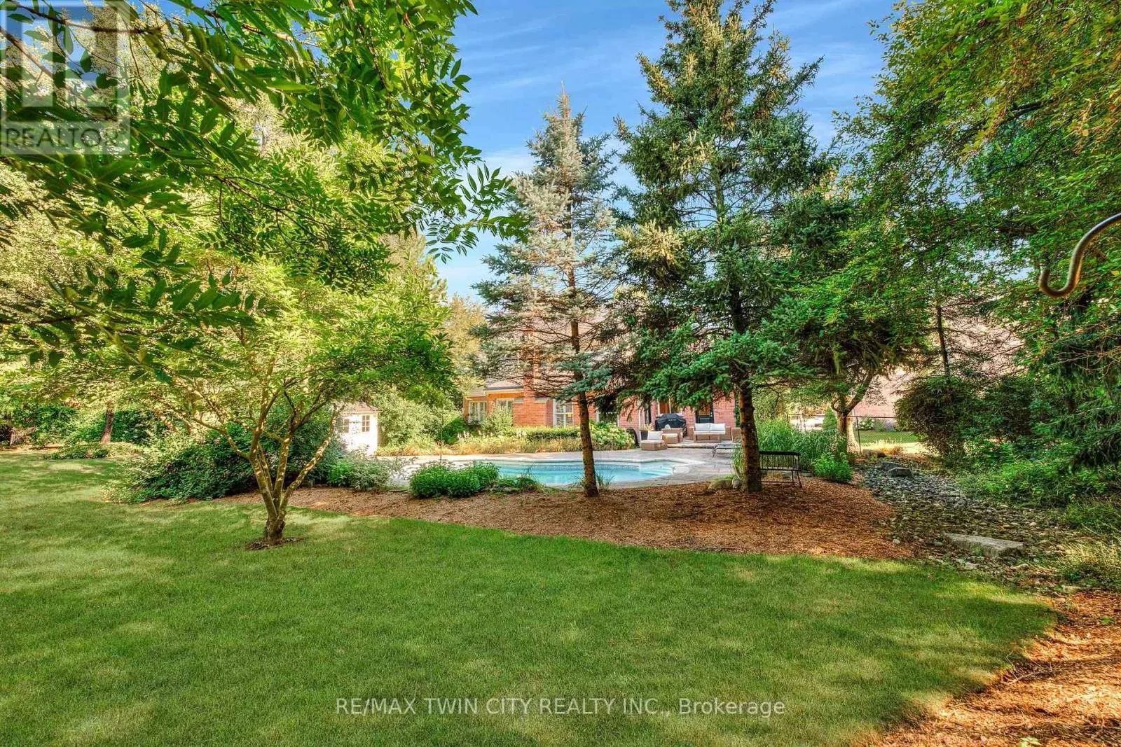 19 HUNTINGWOOD COURT