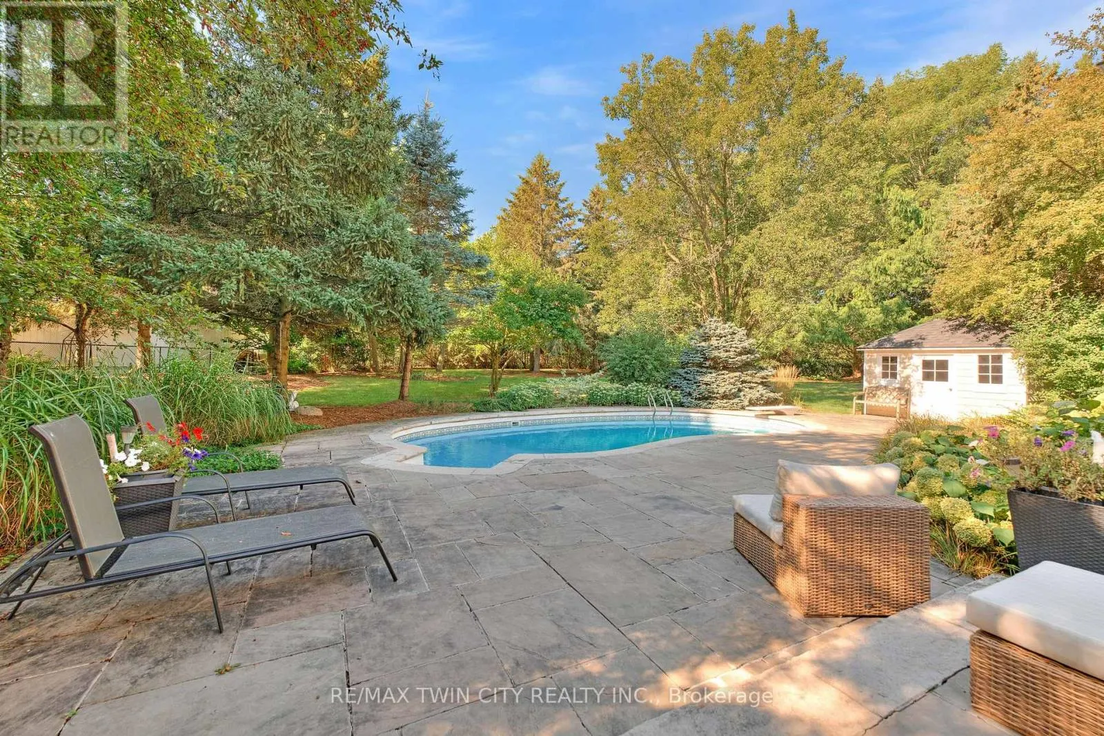 19 HUNTINGWOOD COURT