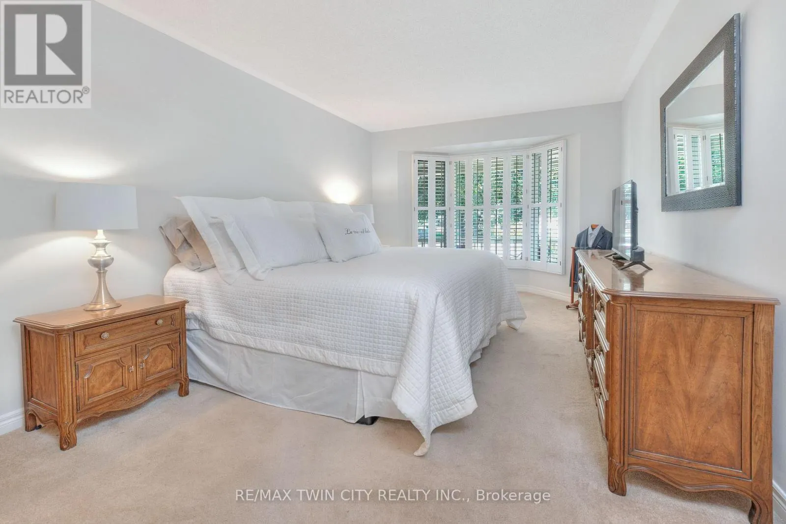 19 HUNTINGWOOD COURT