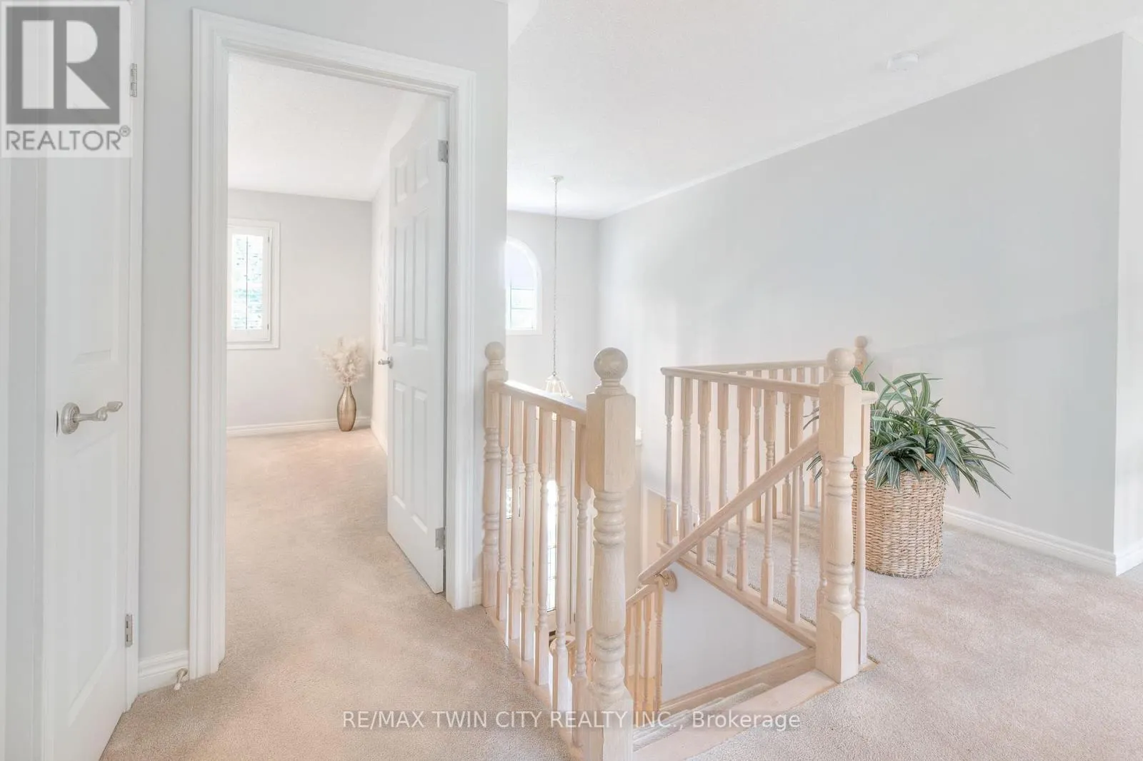 19 HUNTINGWOOD COURT