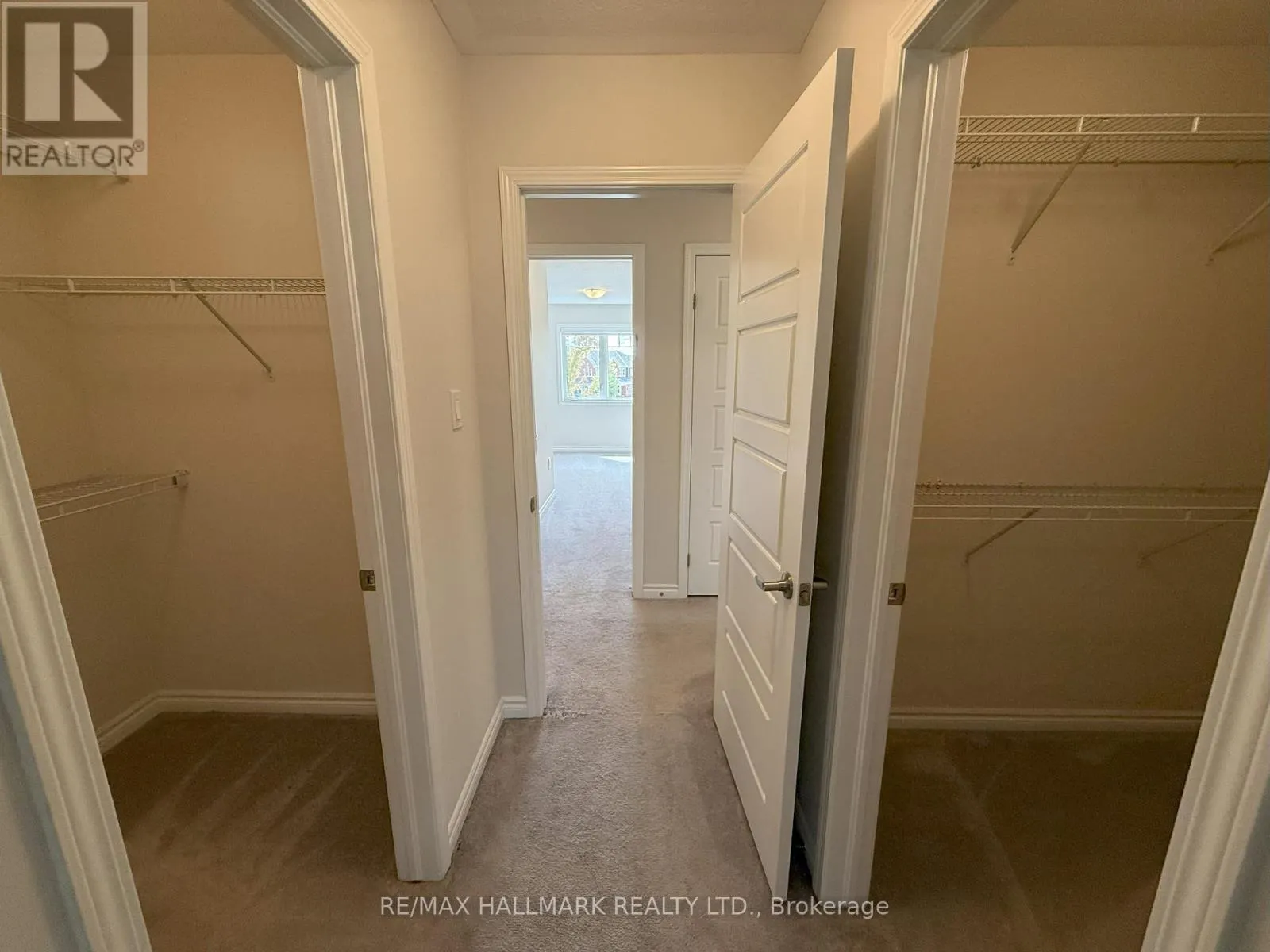 262 WATERBROOK LANE