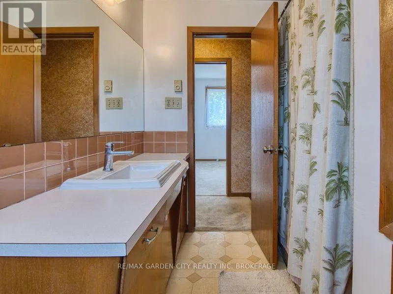 230 LAKESHORE ROAD