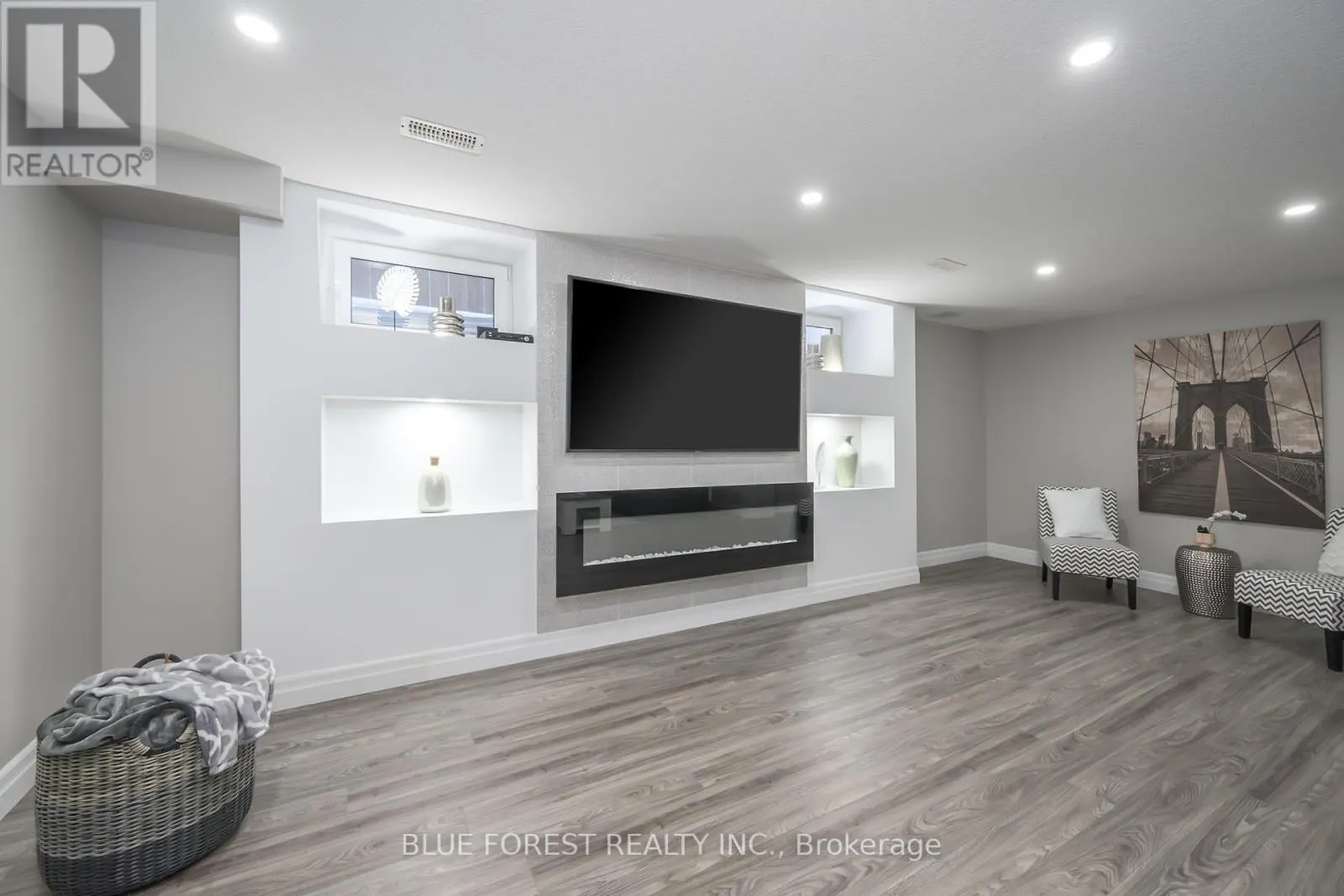 1835 CEDARPARK DRIVE