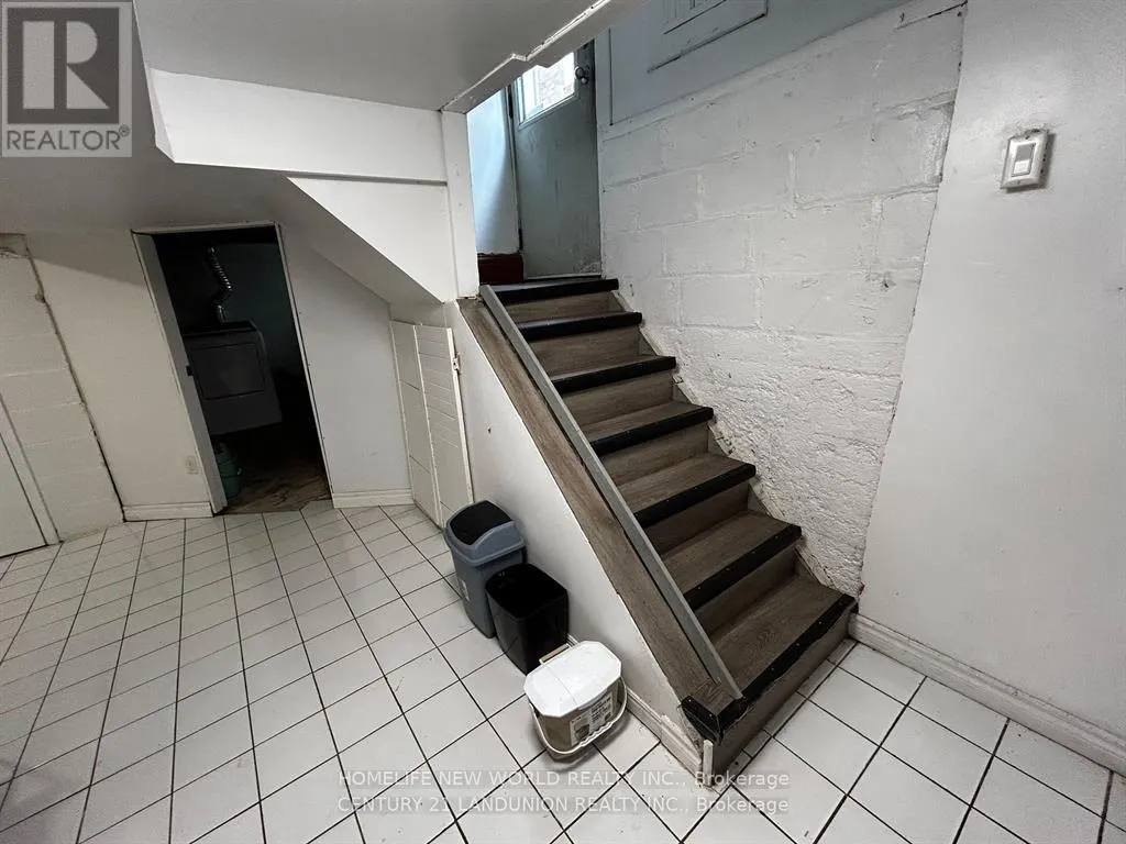 MAIN RM 2 - 46 ARNOLD STREET