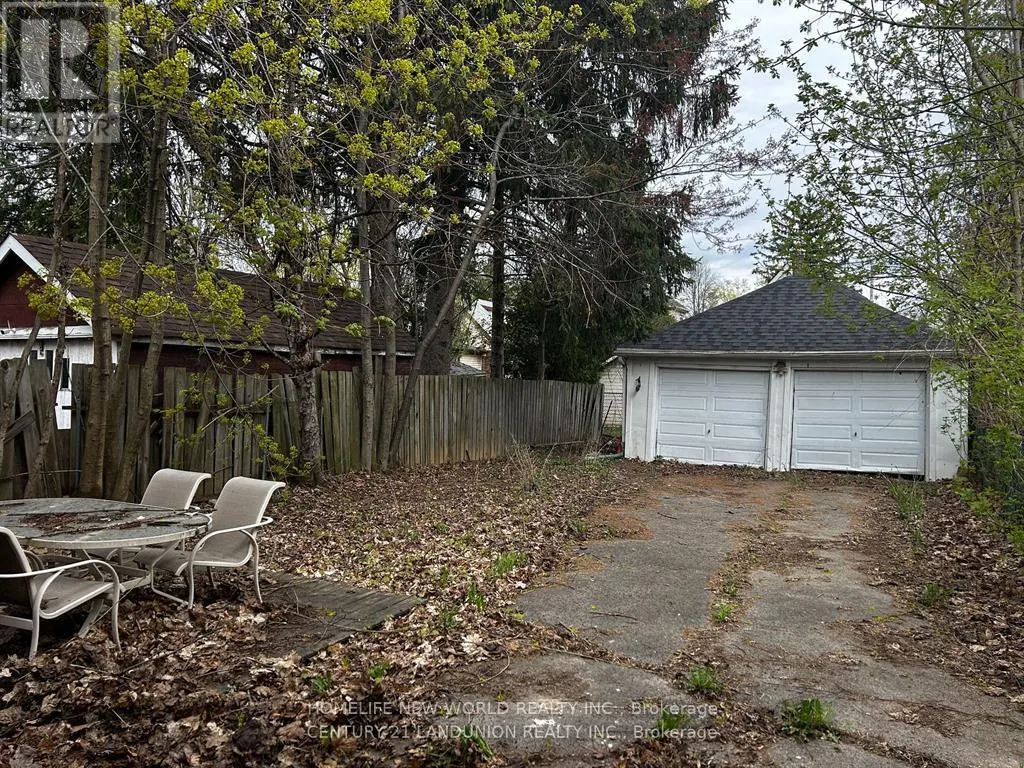 MAIN RM 2 - 46 ARNOLD STREET