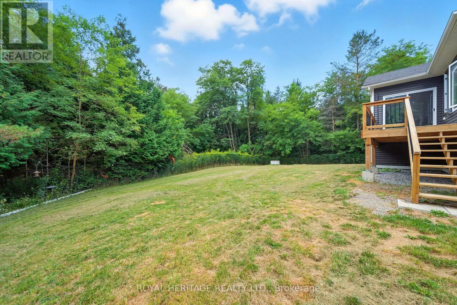 827 DINGMAN ROAD